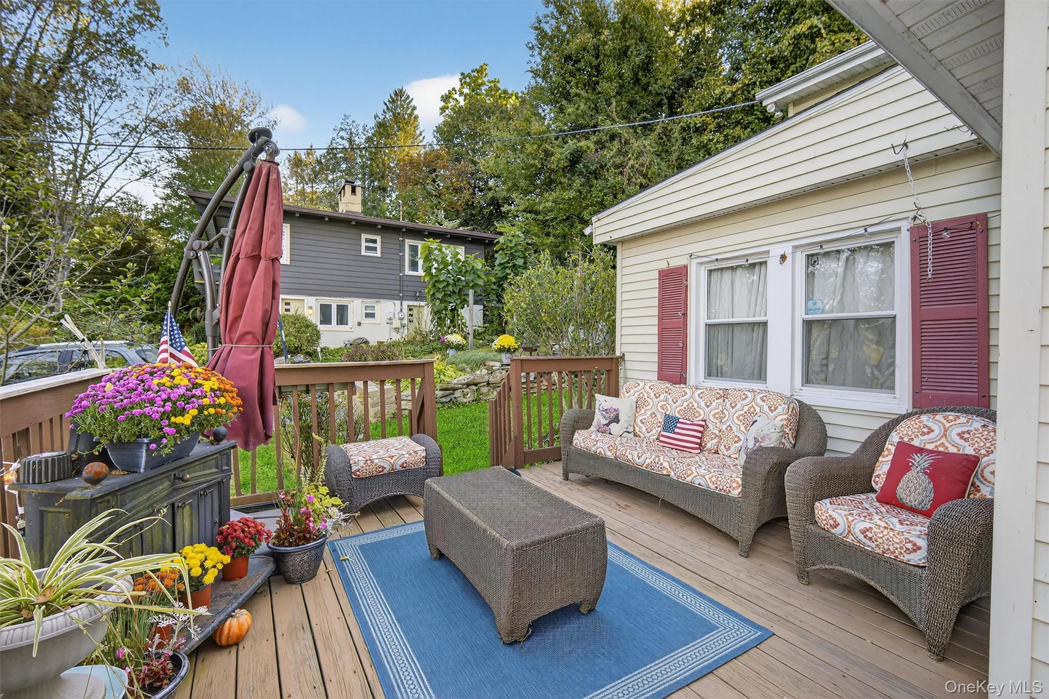 97 W Lakeshore Drive