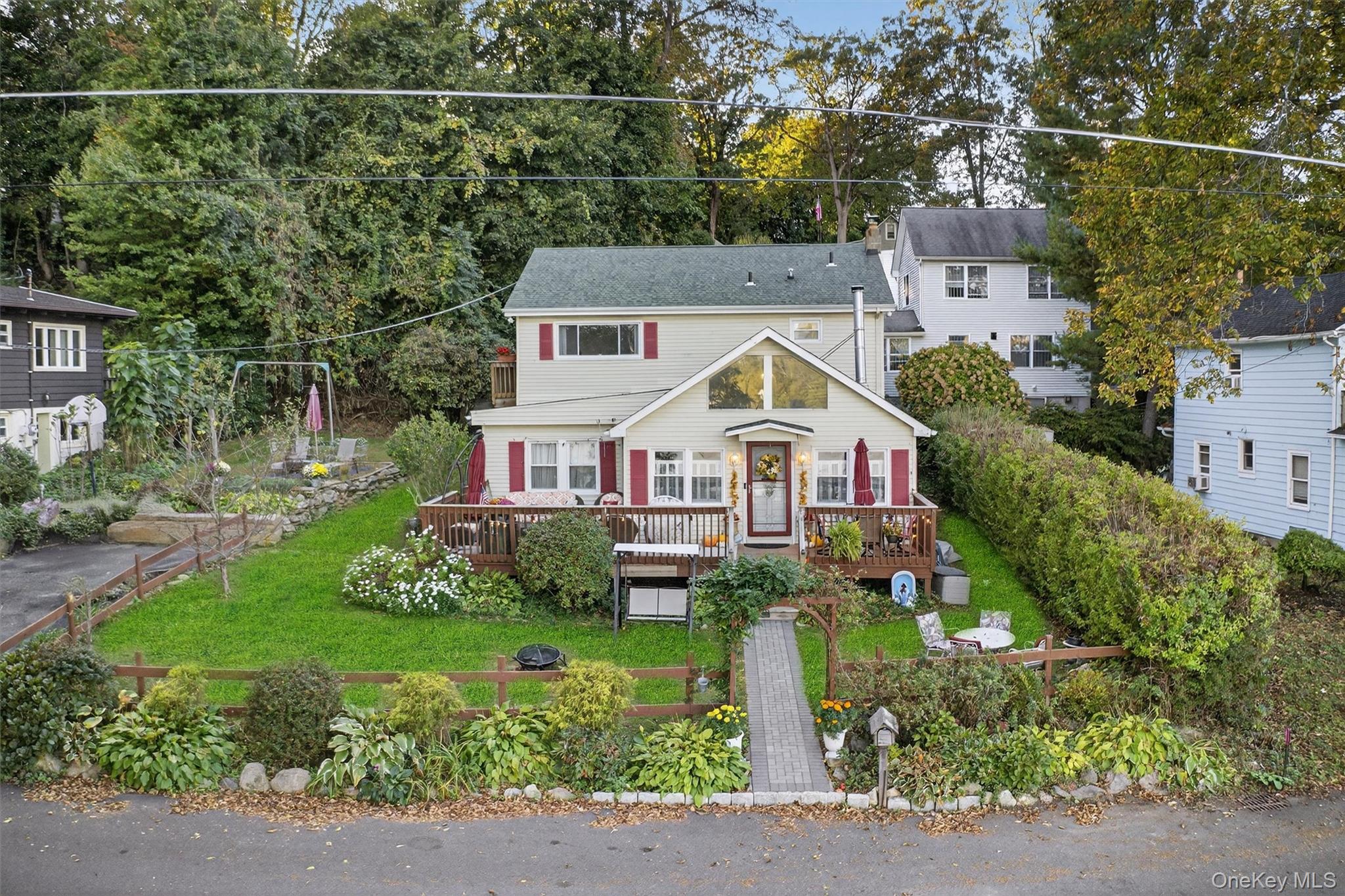 97 W Lakeshore Drive