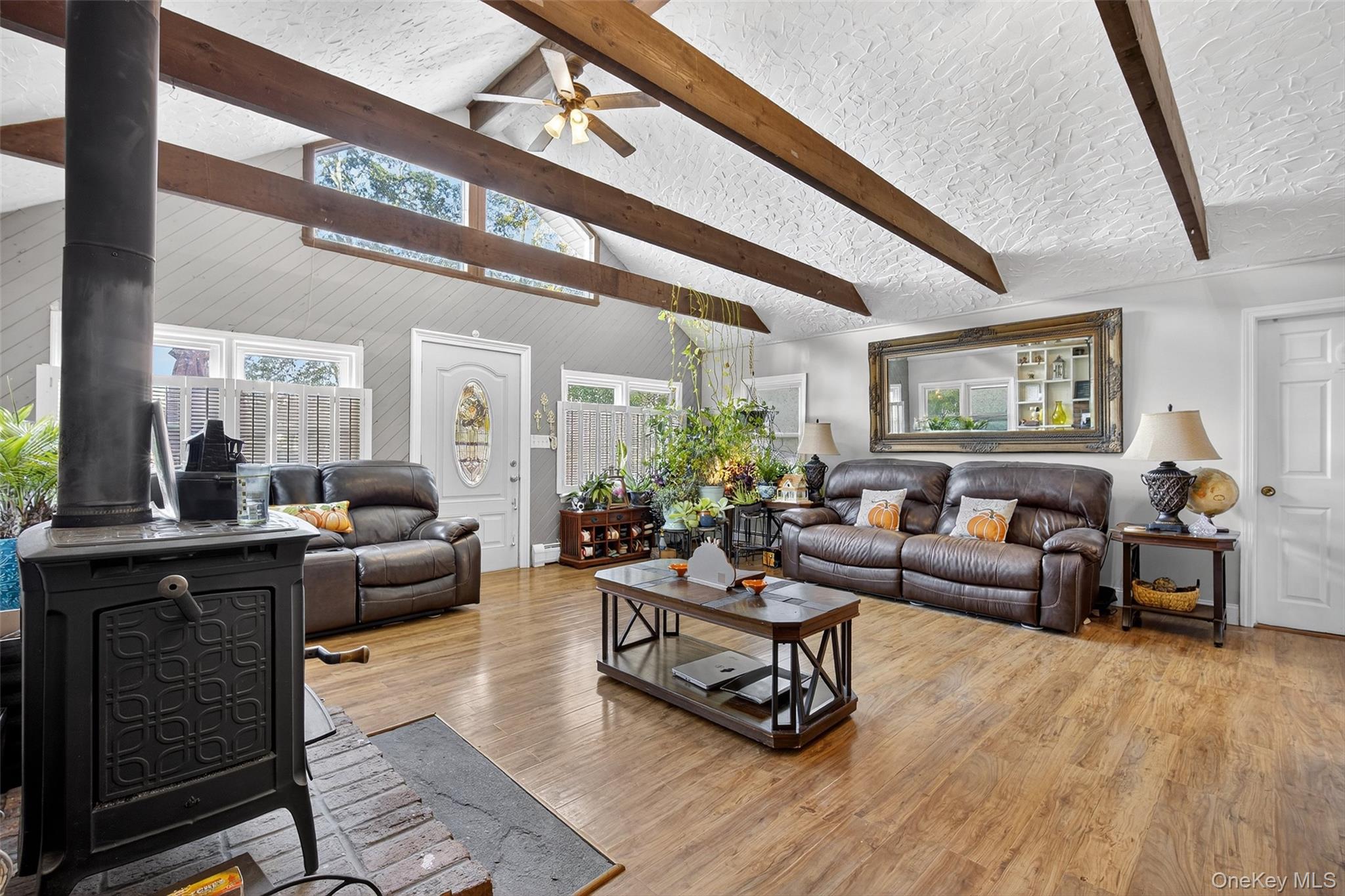 97 W Lakeshore Drive