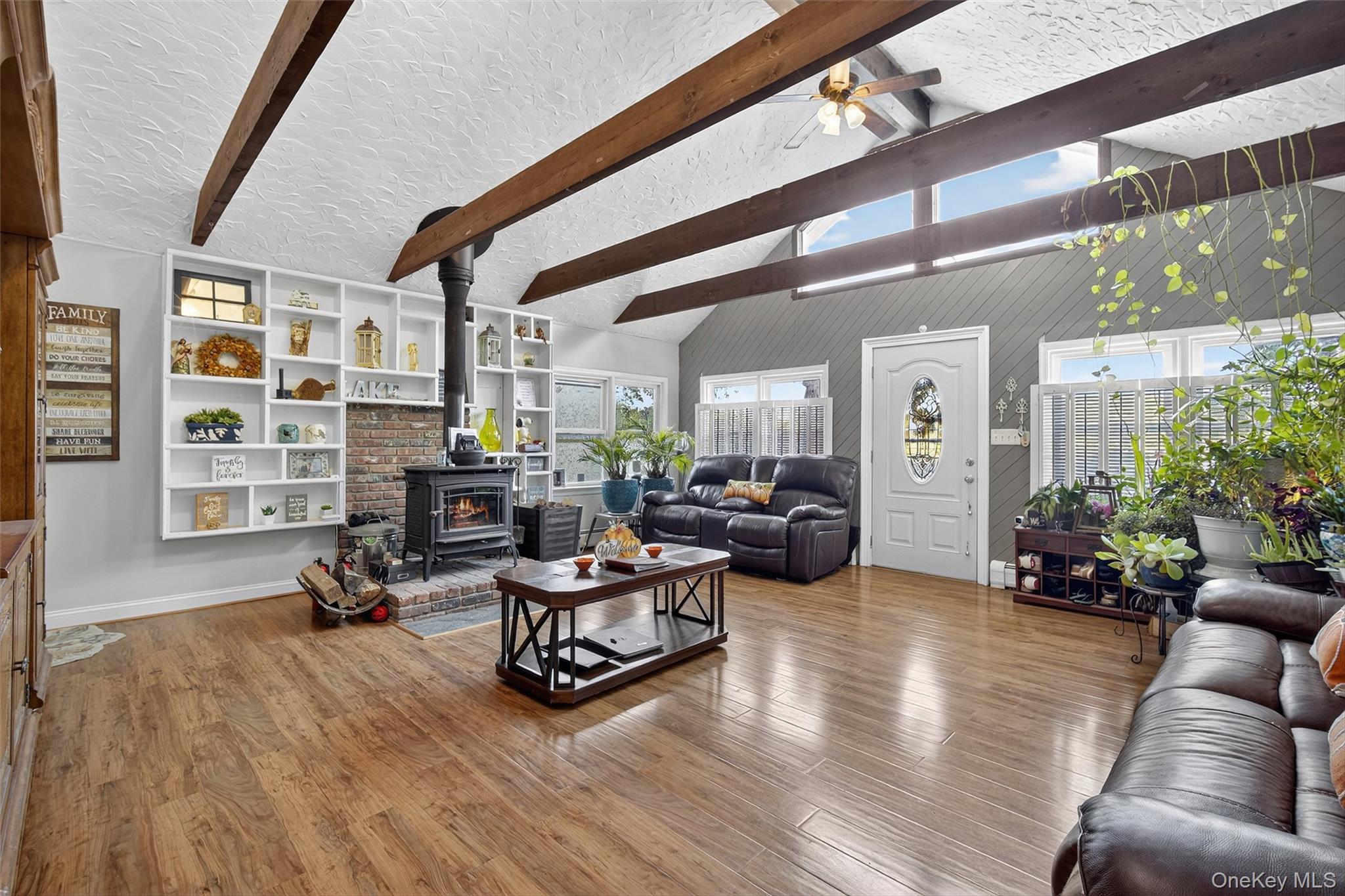 97 W Lakeshore Drive