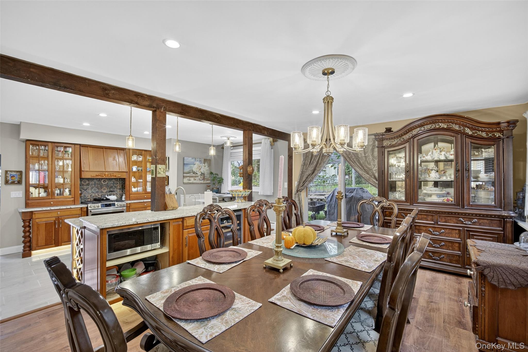 97 W Lakeshore Drive