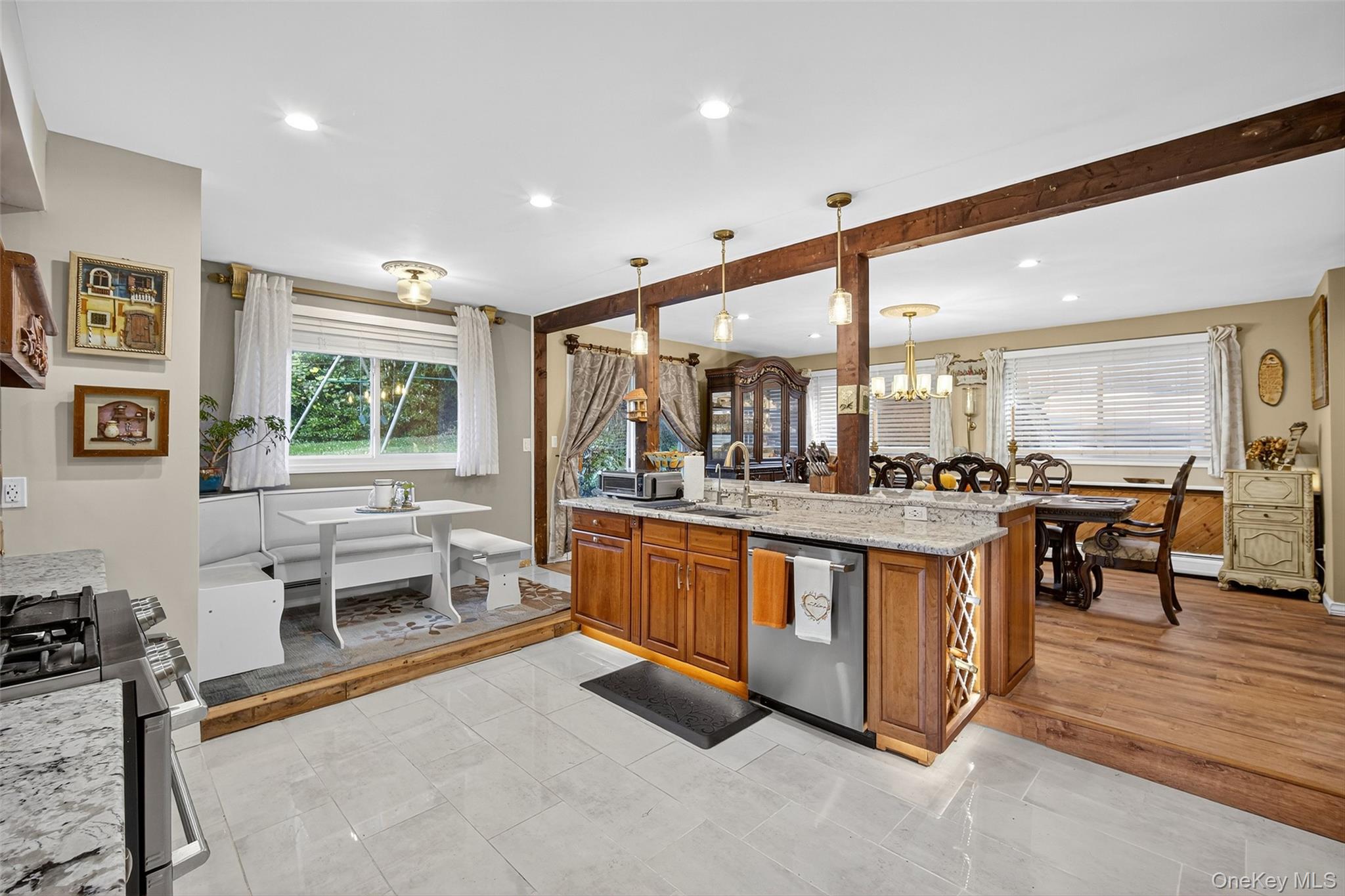 97 W Lakeshore Drive