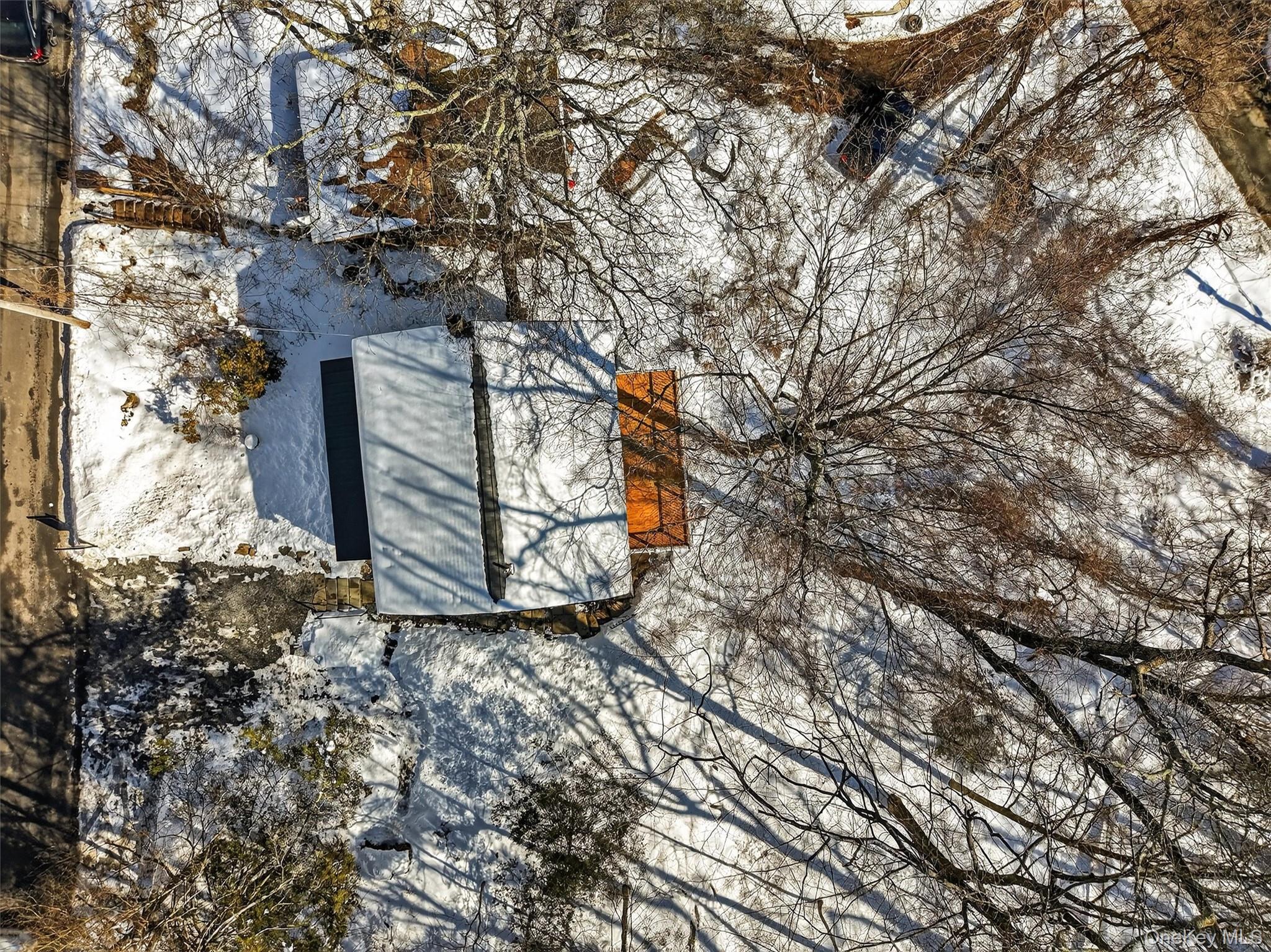 16 Cold Spring Road