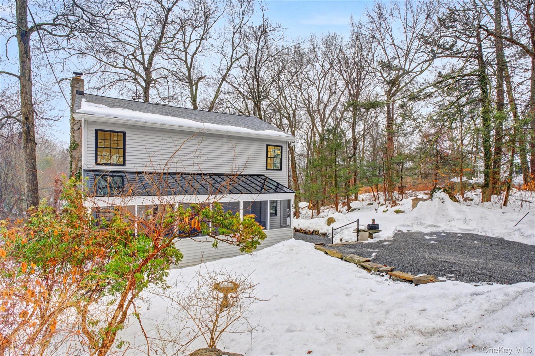 16 Cold Spring Road