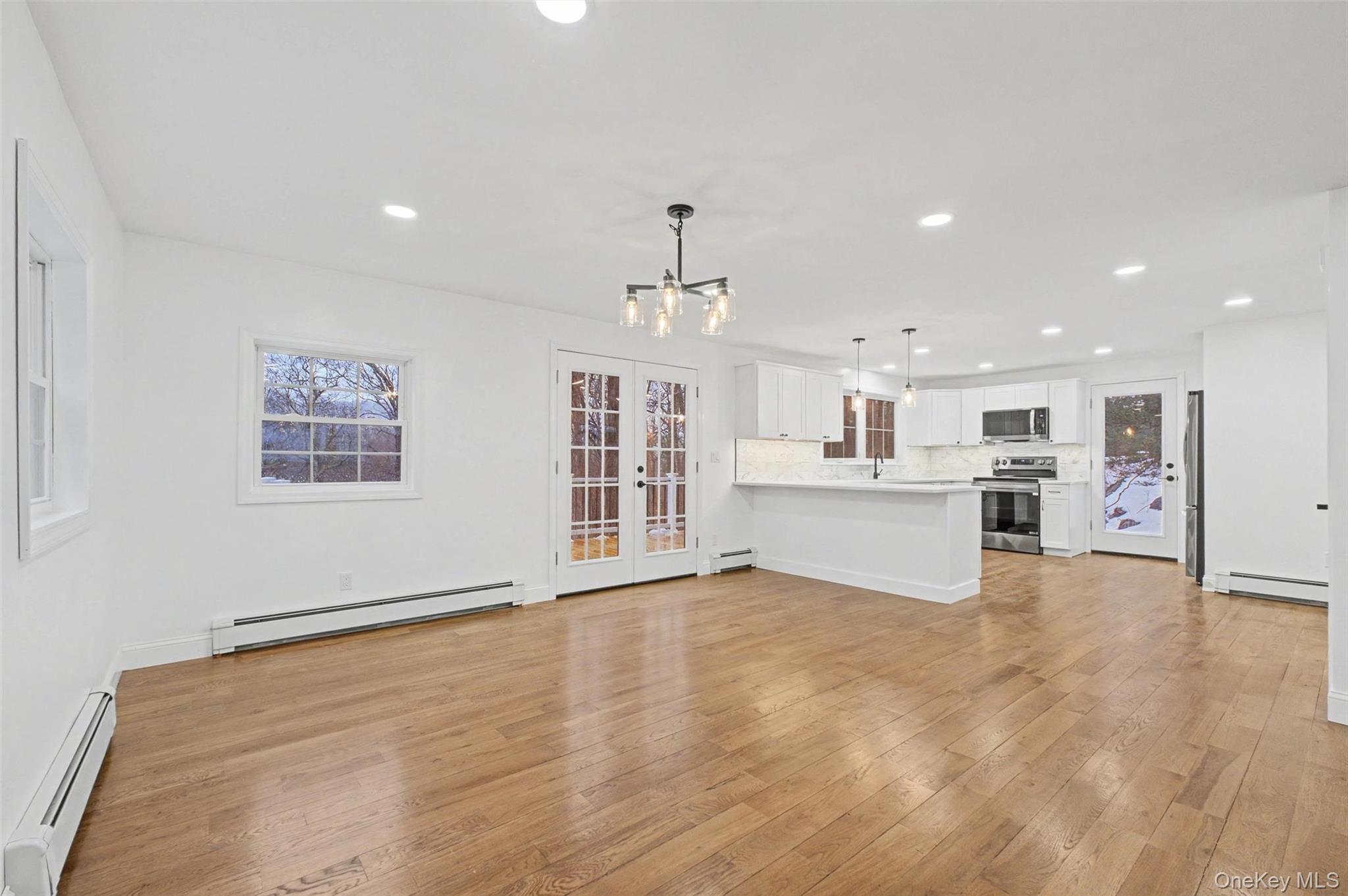 16 Cold Spring Road