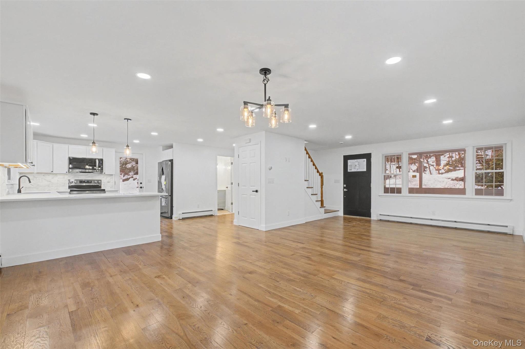 16 Cold Spring Road
