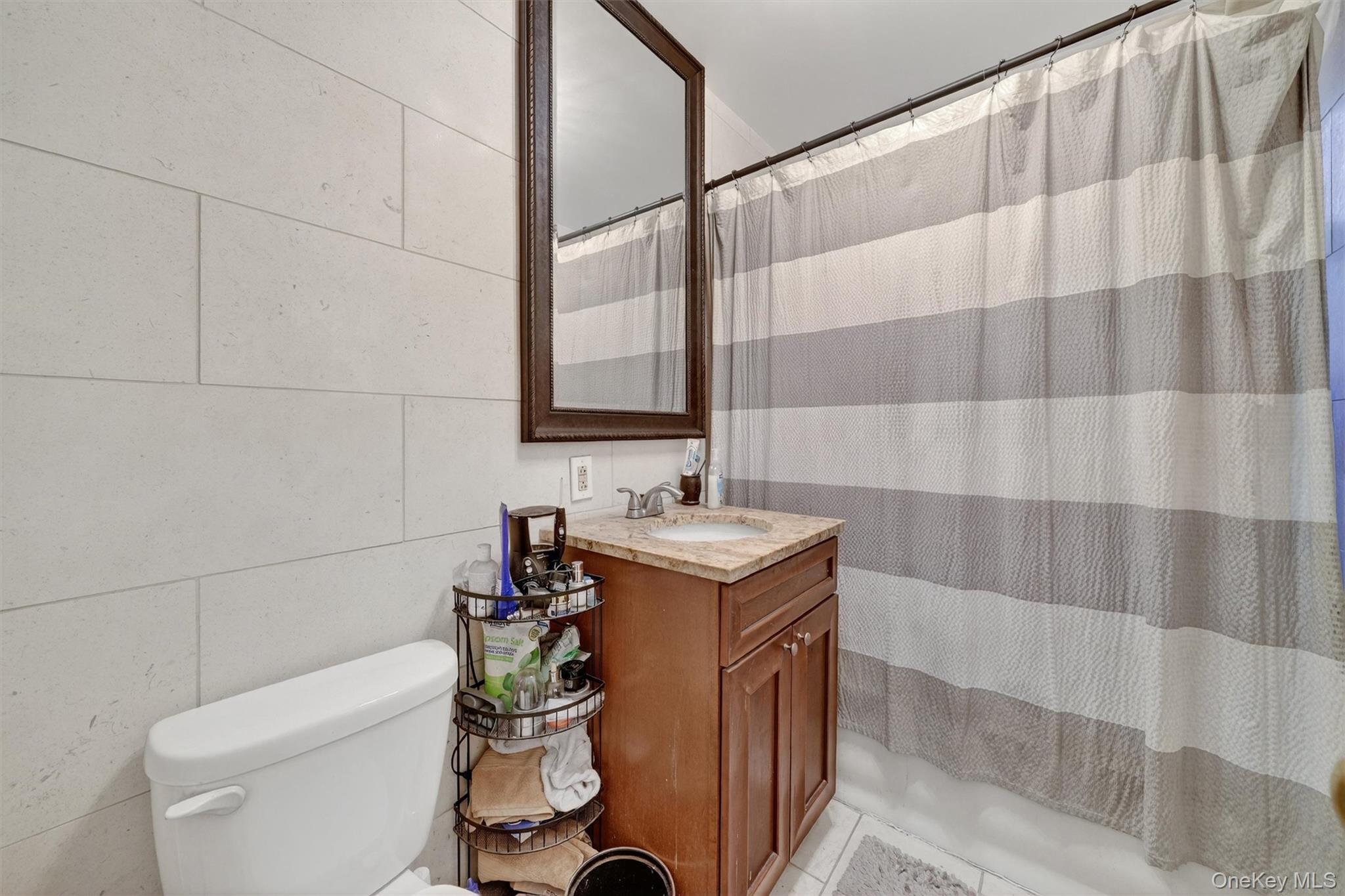 475 Bronx River Road Unit: 2D