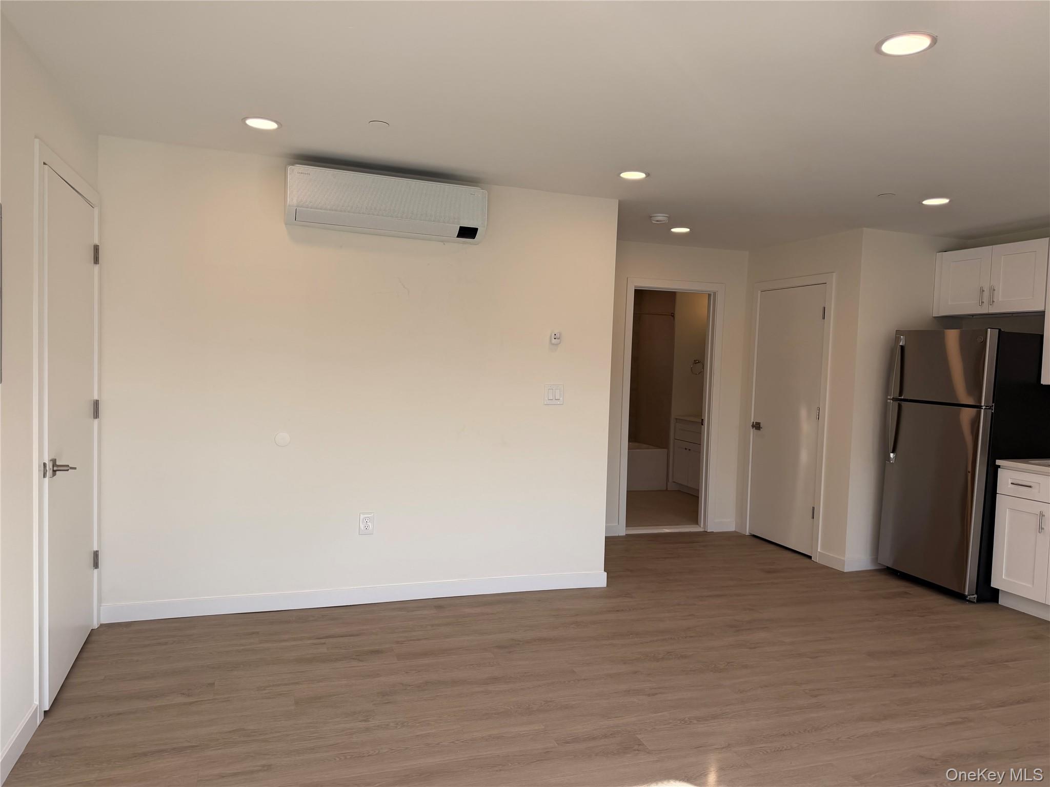 5 Colonial Drive Unit: 13