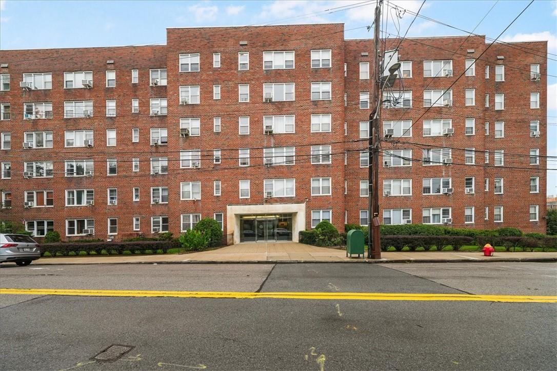 25 Sunnyside Drive # H1