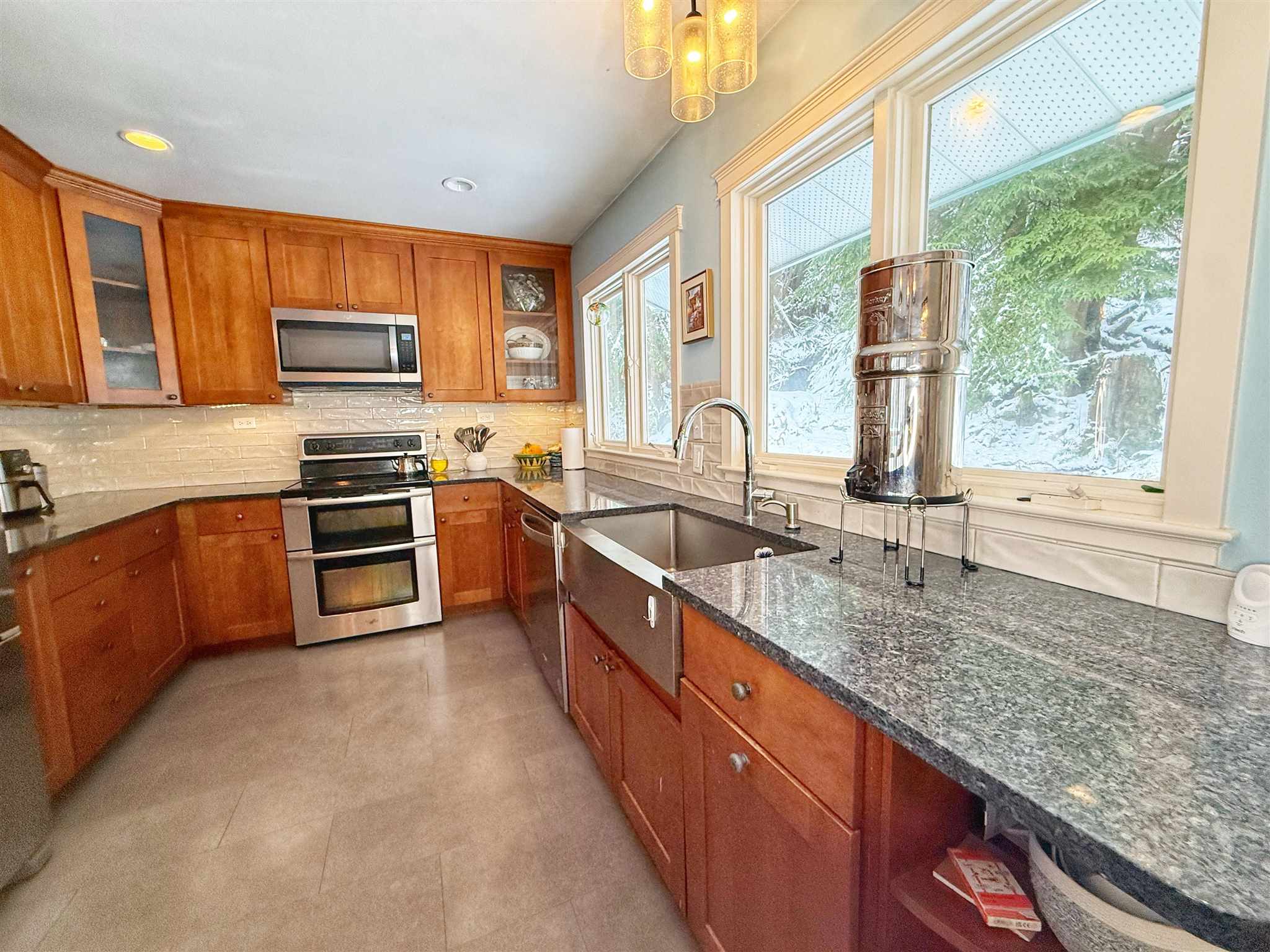 7249 South Tongass Highway