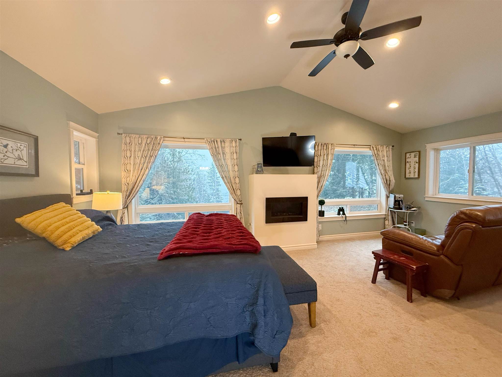 7249 South Tongass Highway