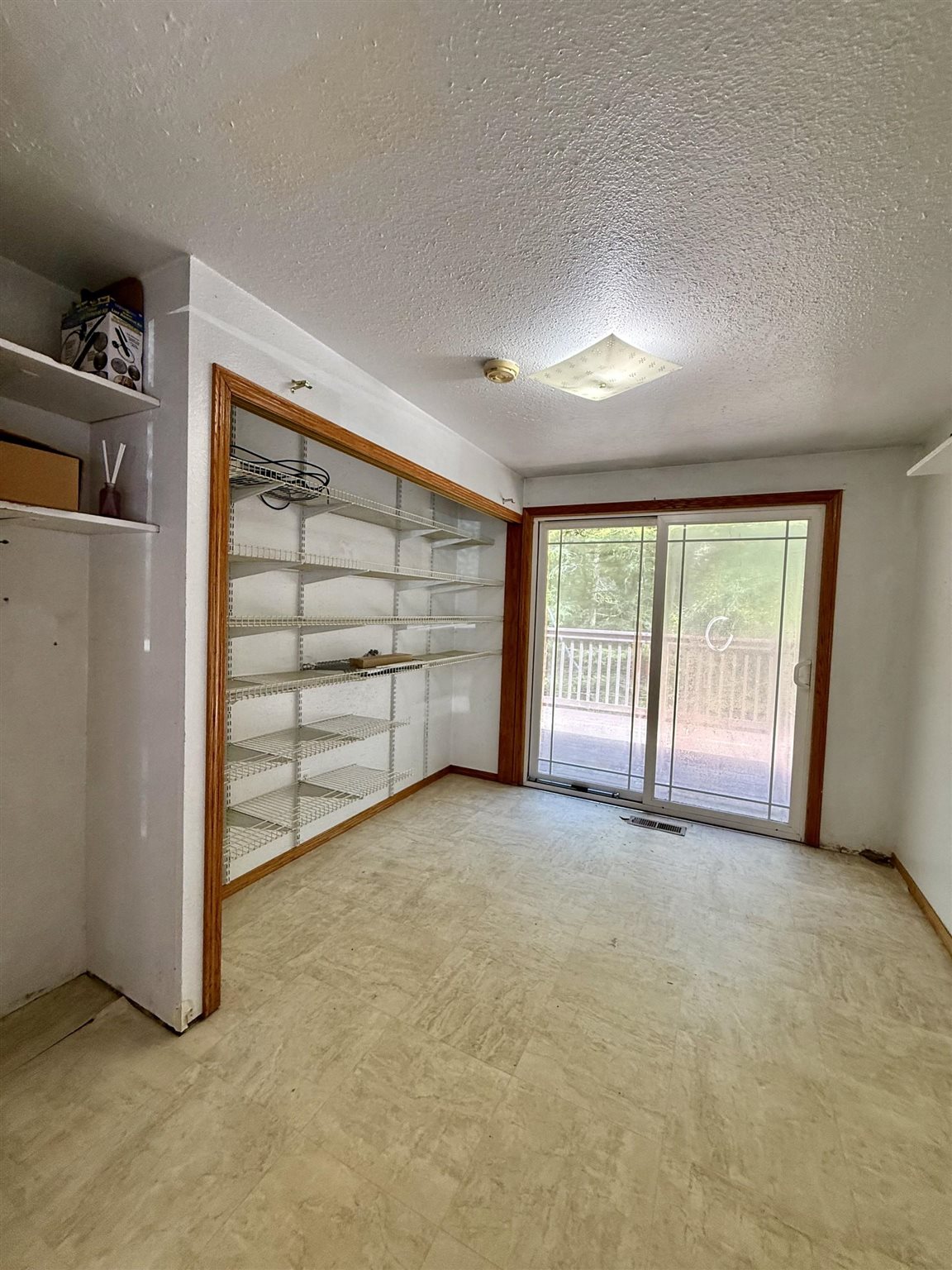 646 Schoenbar Road