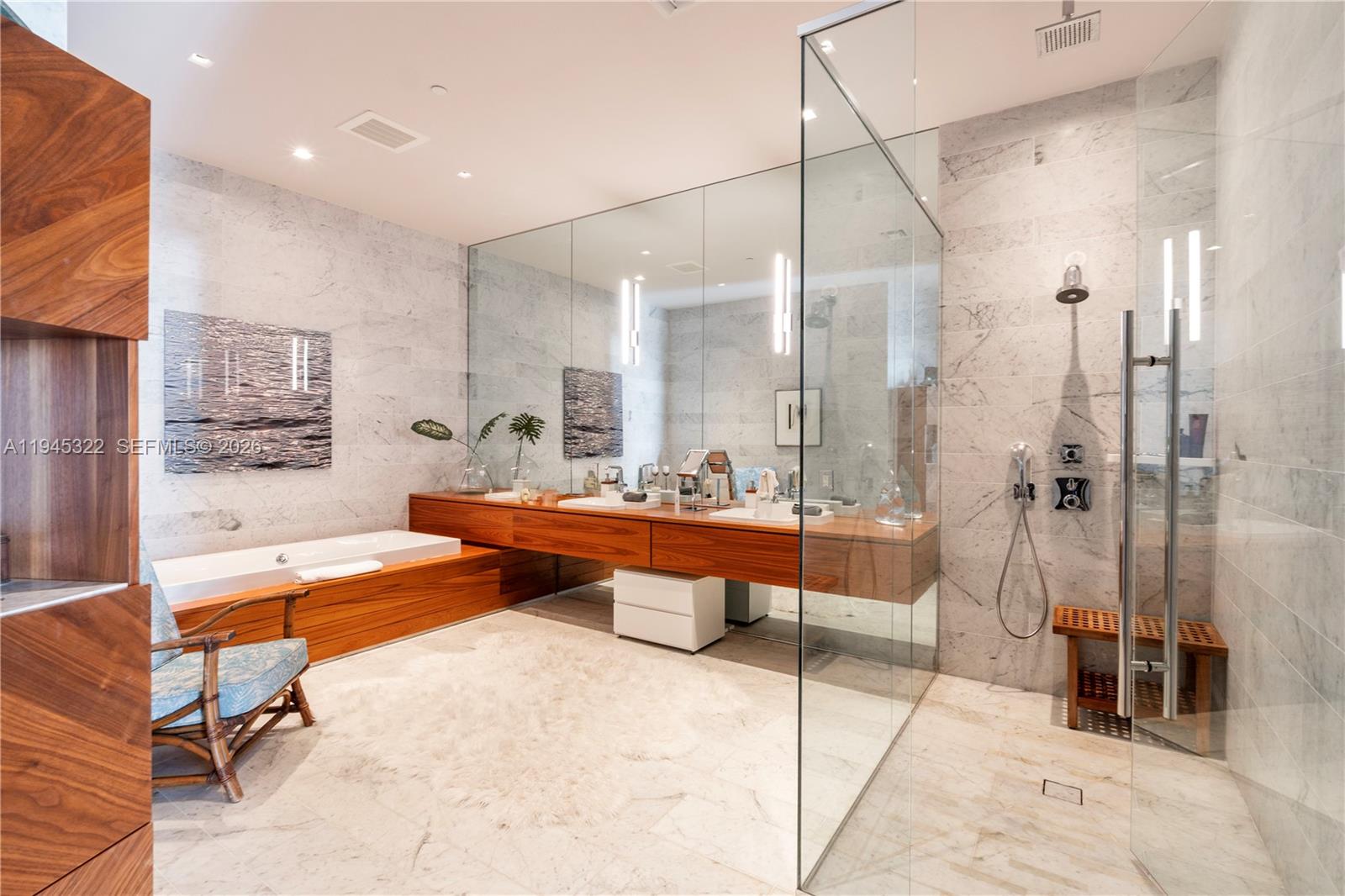 2675 S Bayshore Dr # 603S