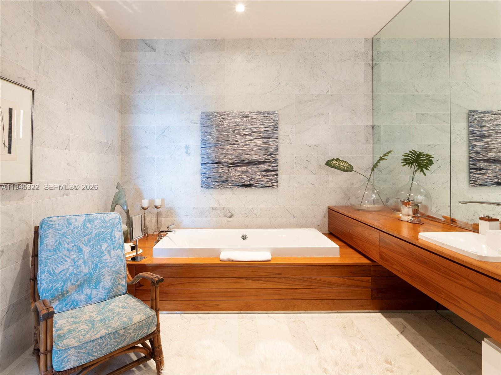 2675 S Bayshore Dr # 603S