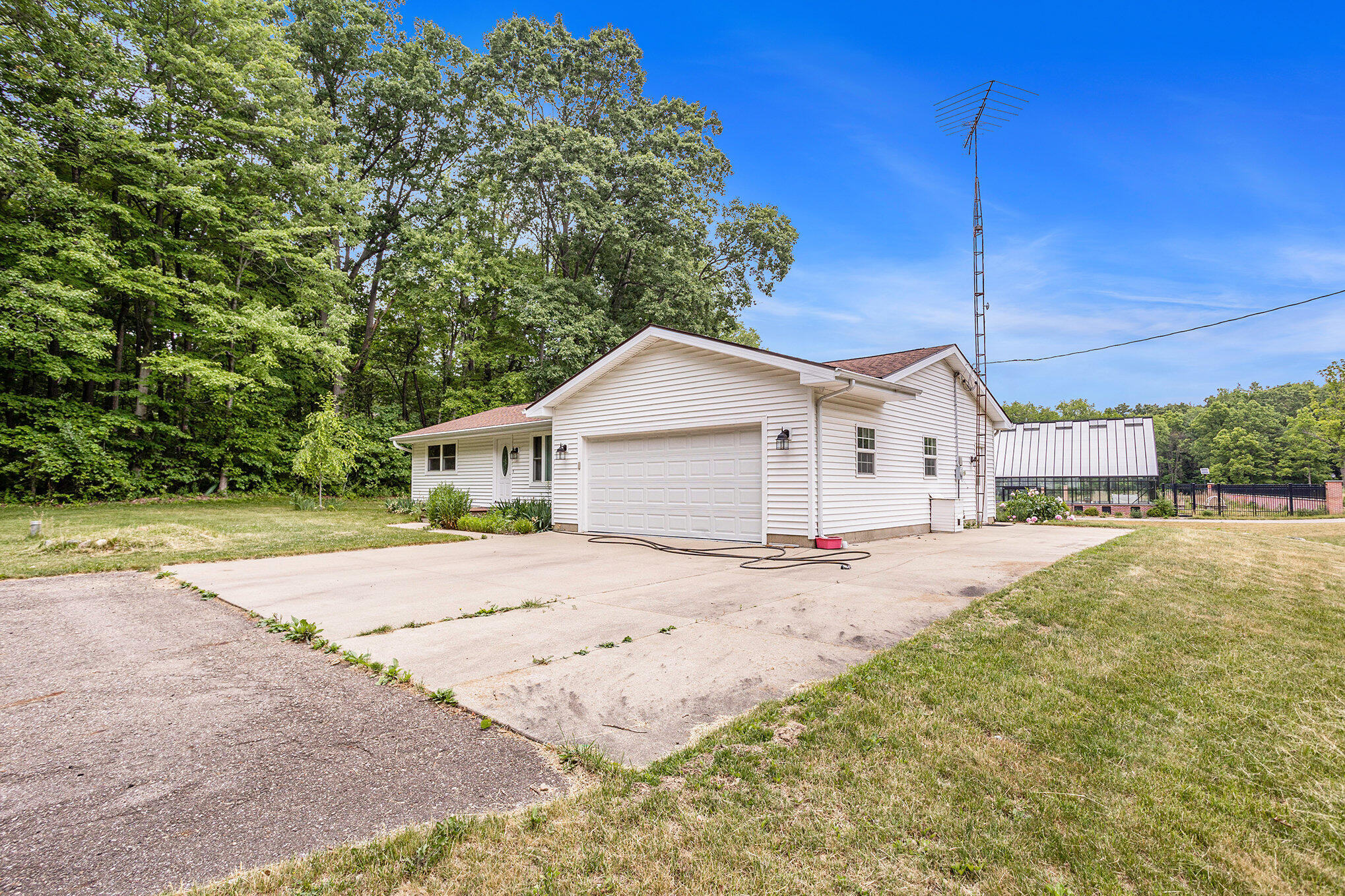 22072 Pine Lake Rd Road