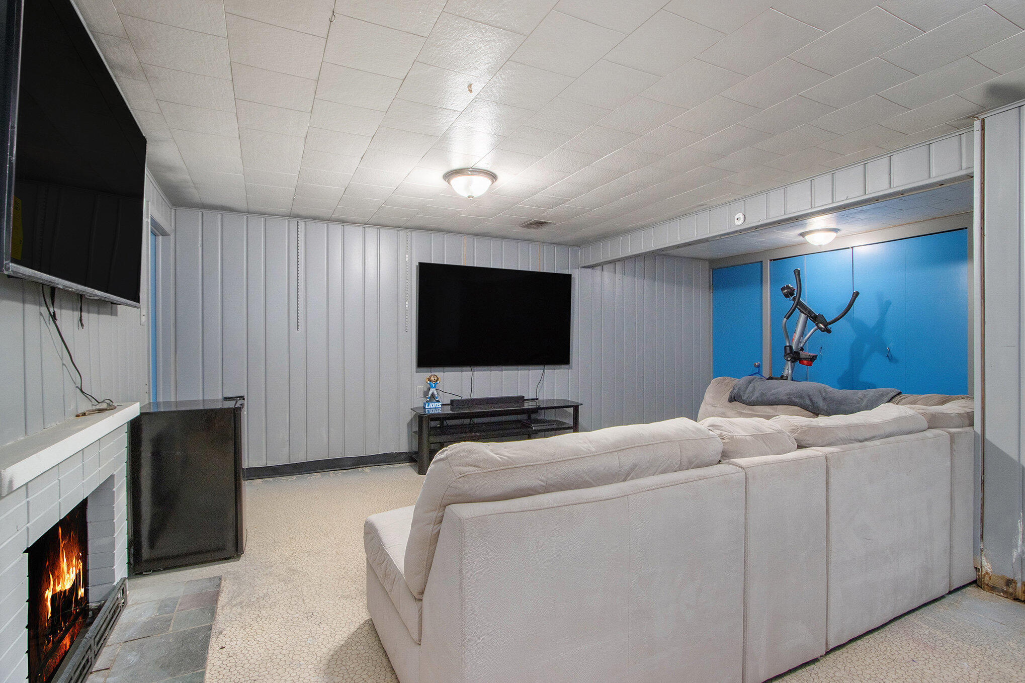 3715 Lancaster Drive