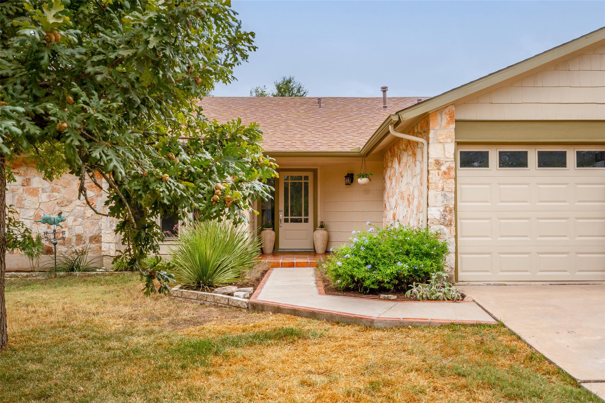 3203 Western DR