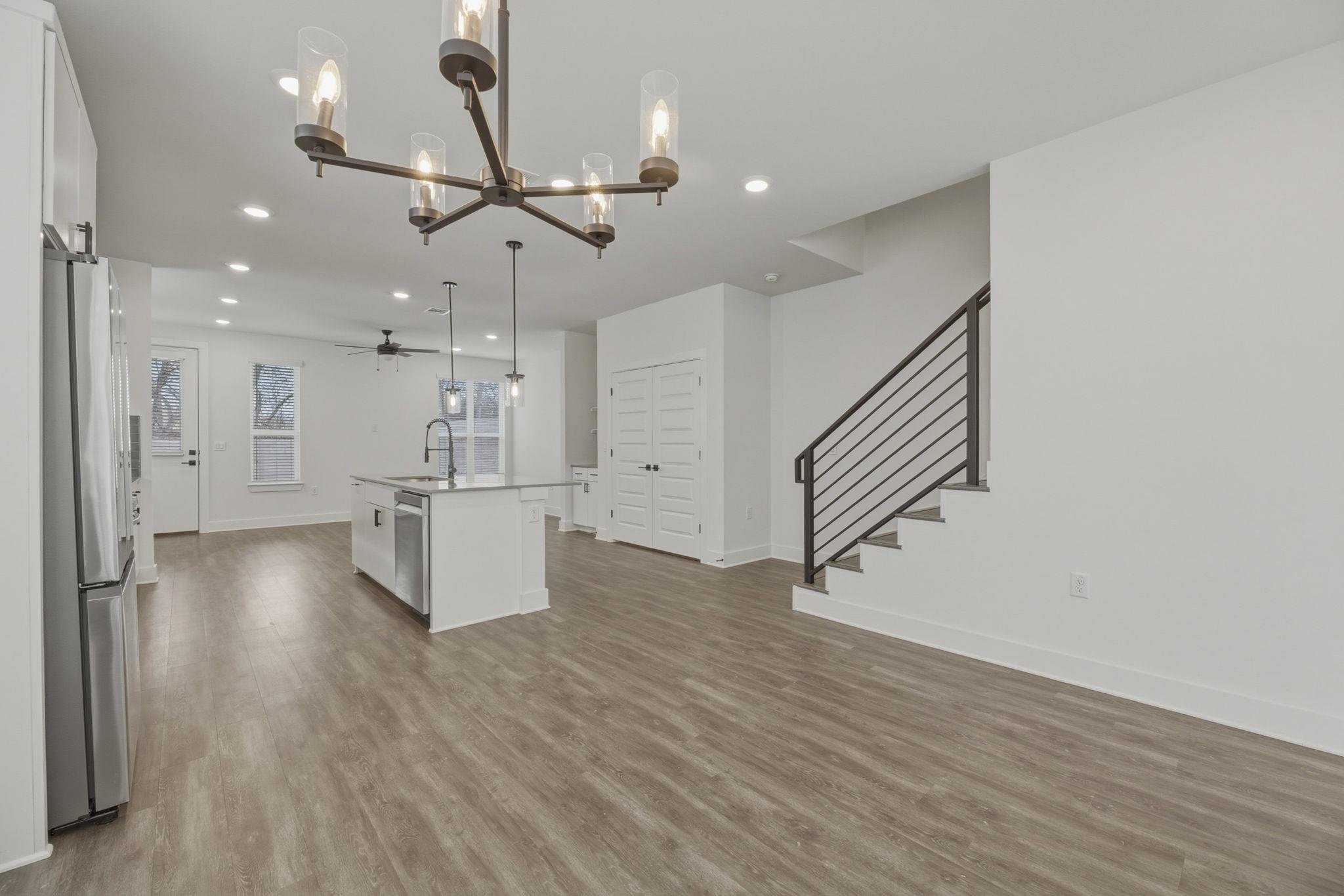 2009 Iroquois LN # B