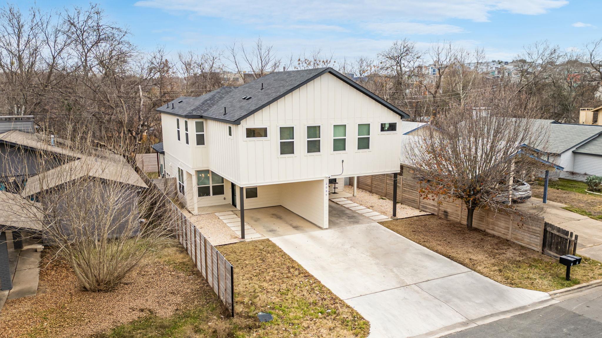 2009 Iroquois LN # B