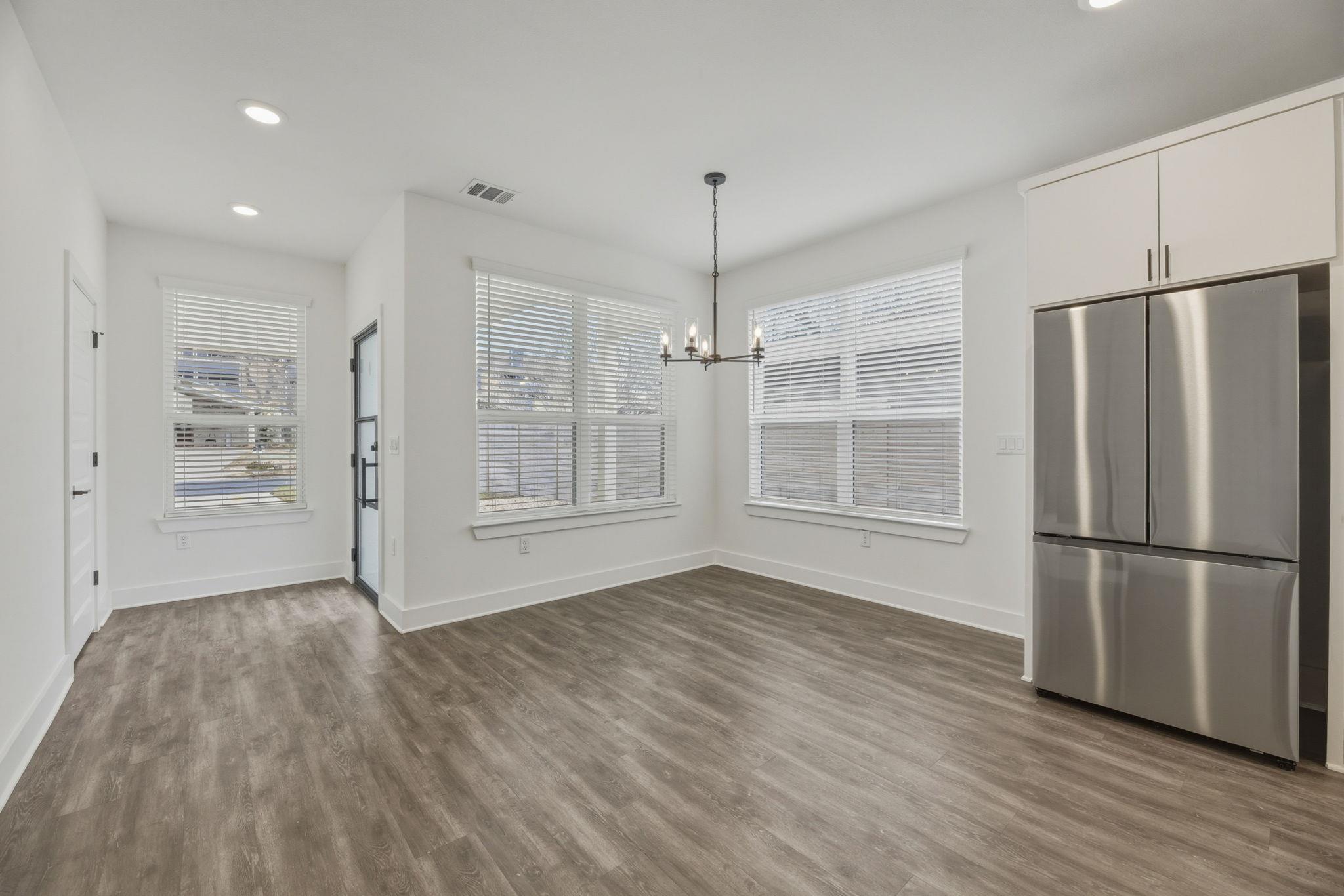 2009 Iroquois LN # B