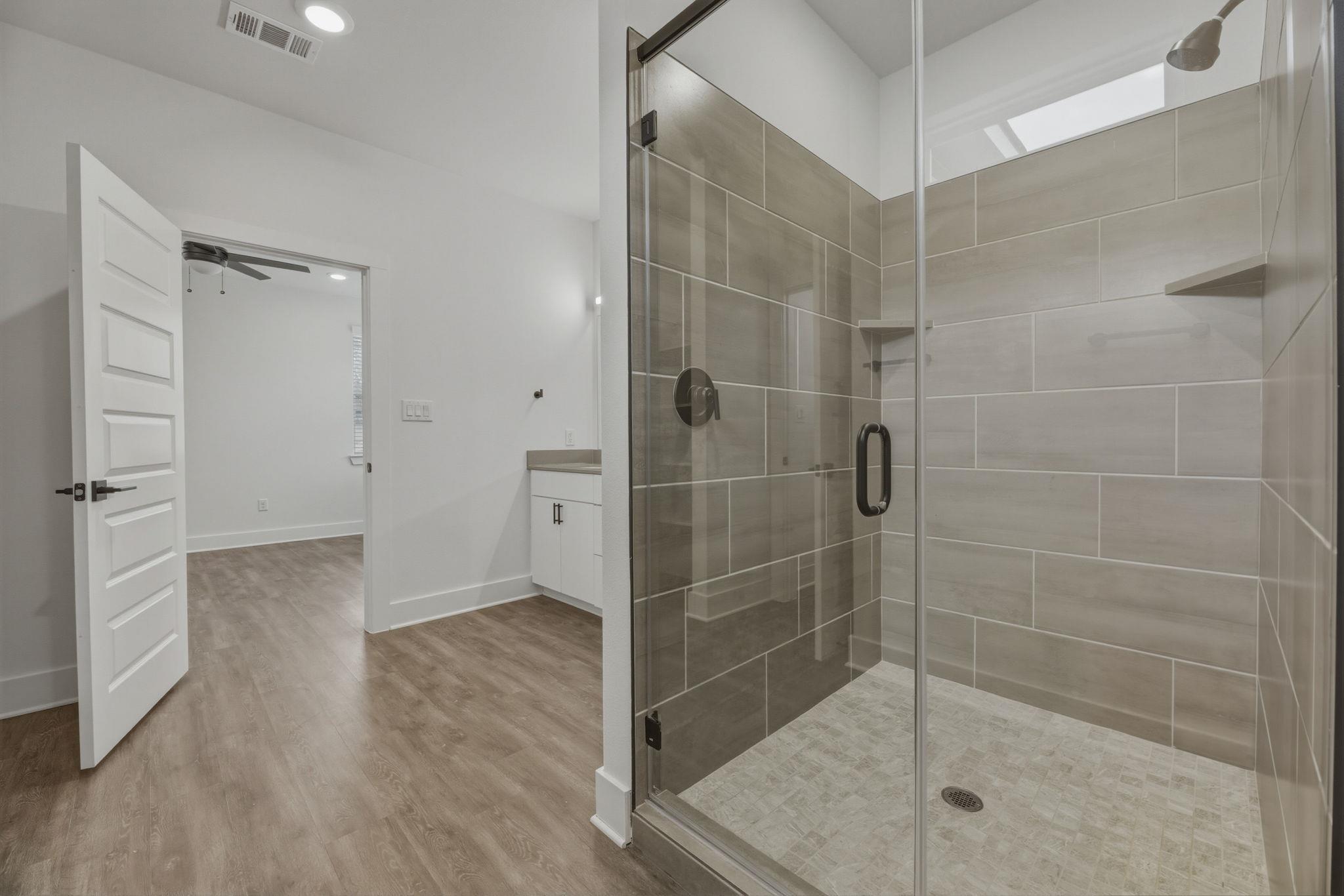 2009 Iroquois LN # B