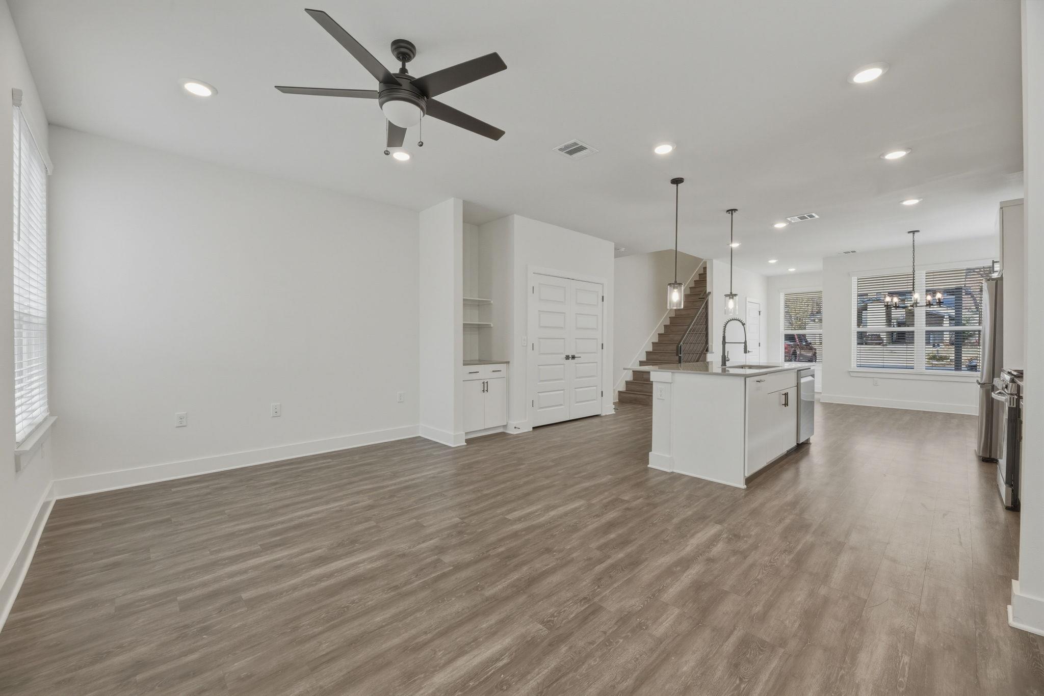 2009 Iroquois LN # B