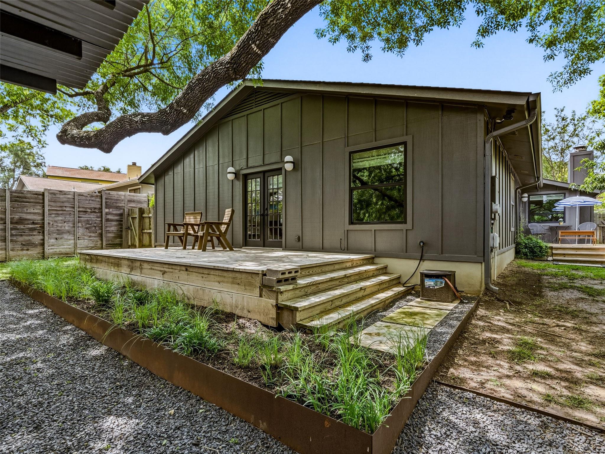3218 Western DR