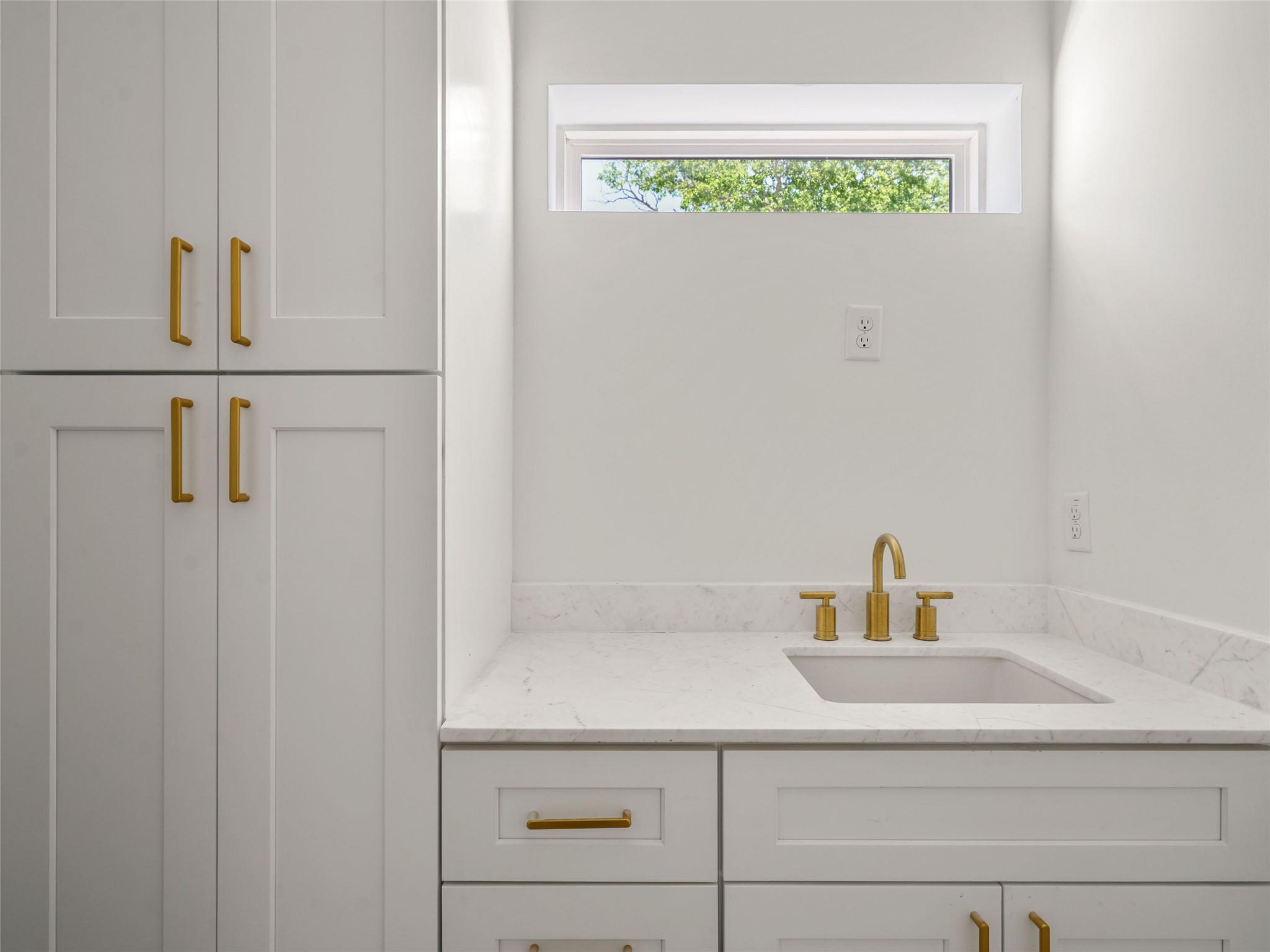 2609 Davis LN # 2, Austin Unit: 2