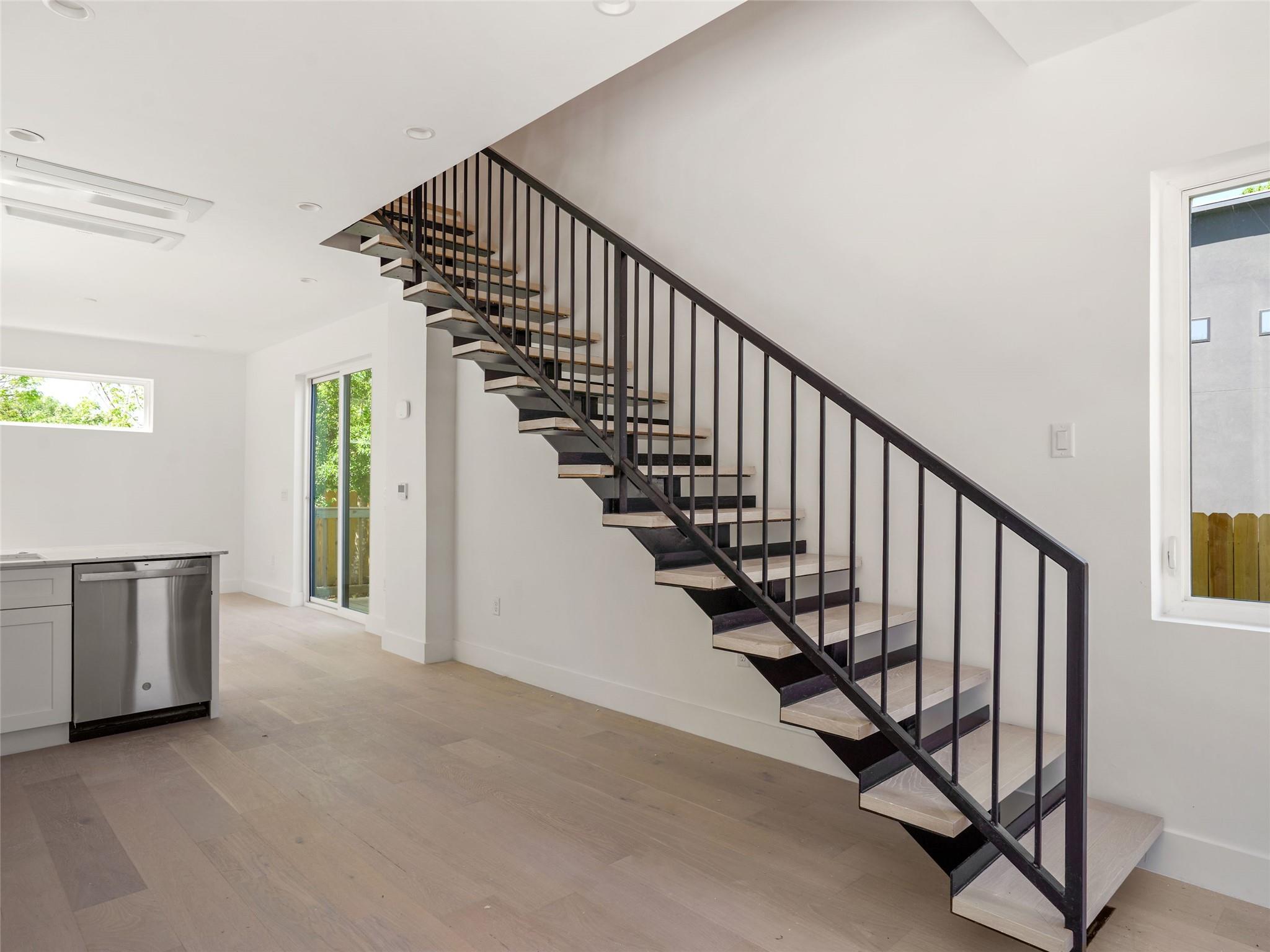 2609 Davis LN # 2, Austin Unit: 2