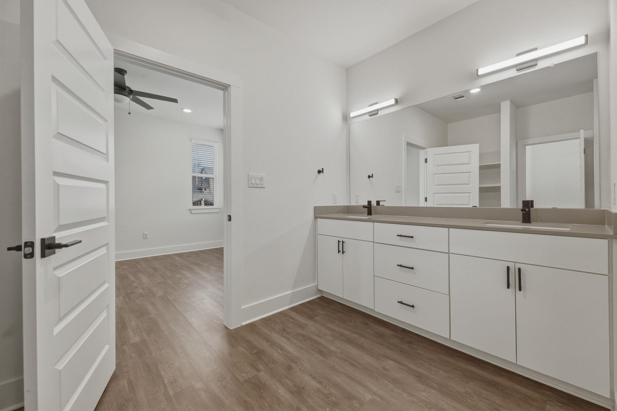 2009 Iroquois LN # A