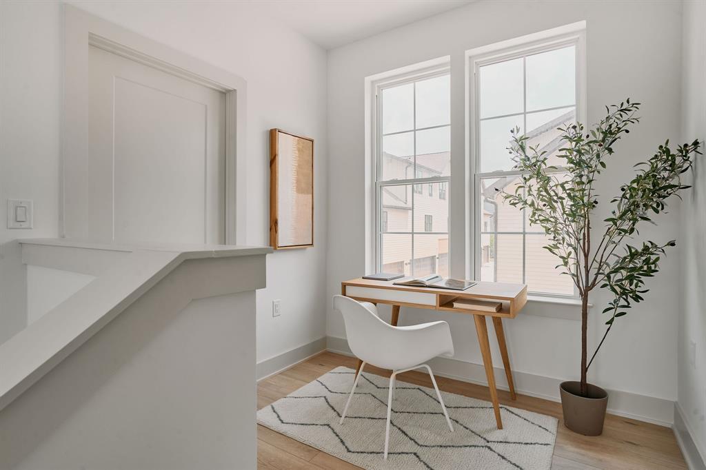 2209 Woodland Ave # 901