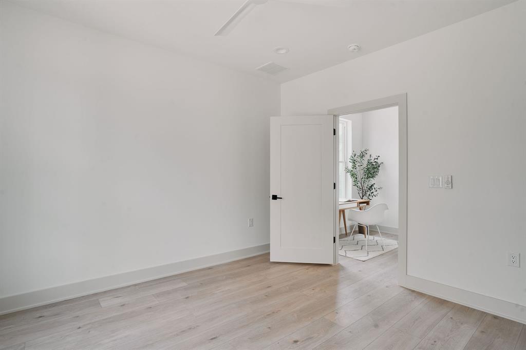 2209 Woodland Ave # 802