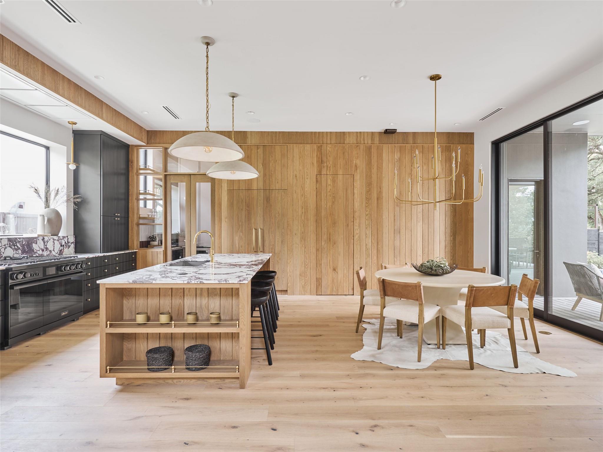 1602 Taylor Gaines ST