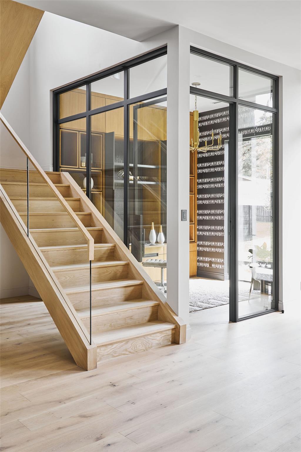 1602 Taylor Gaines ST