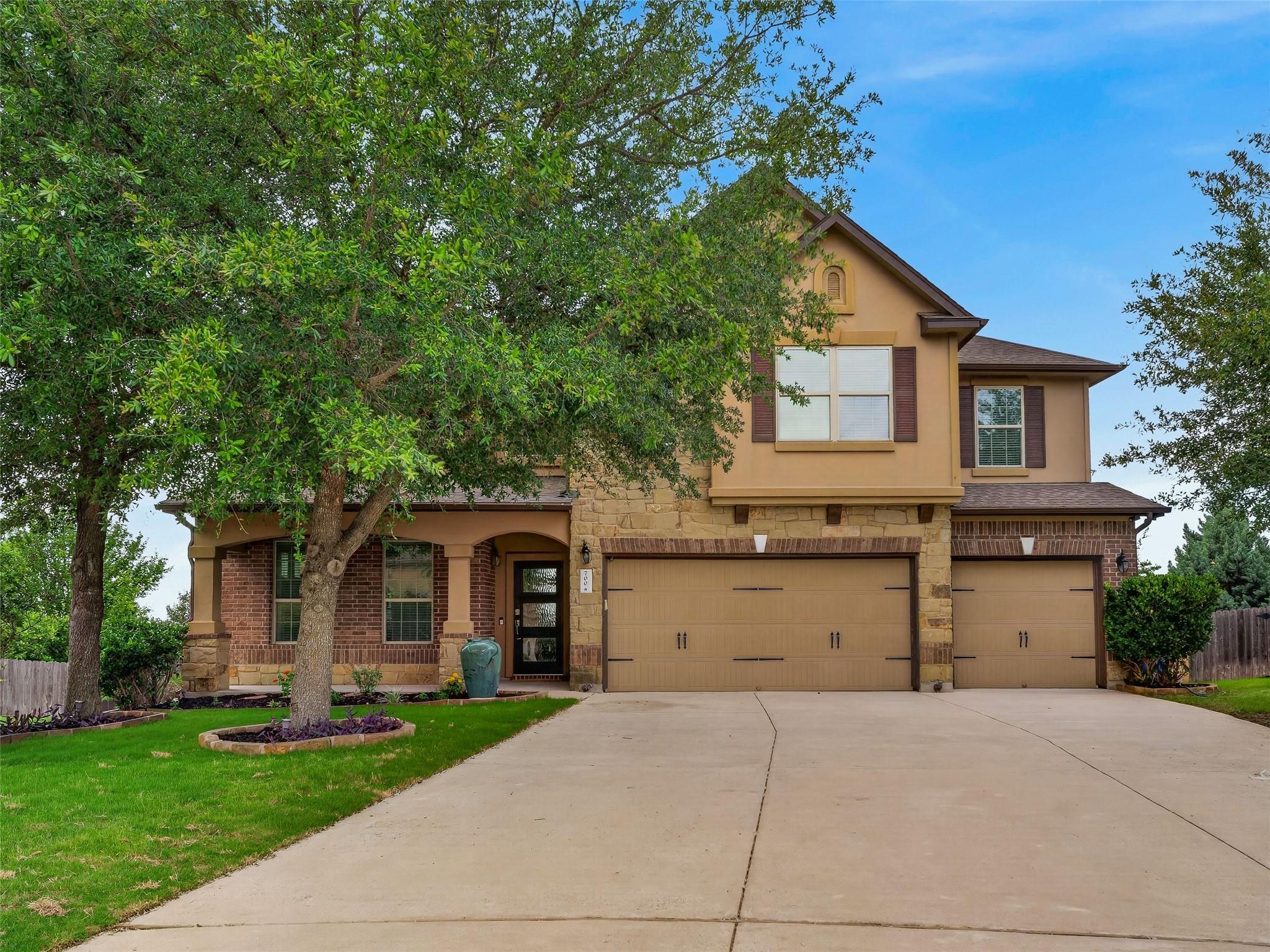 700 Ledge Stone DR
