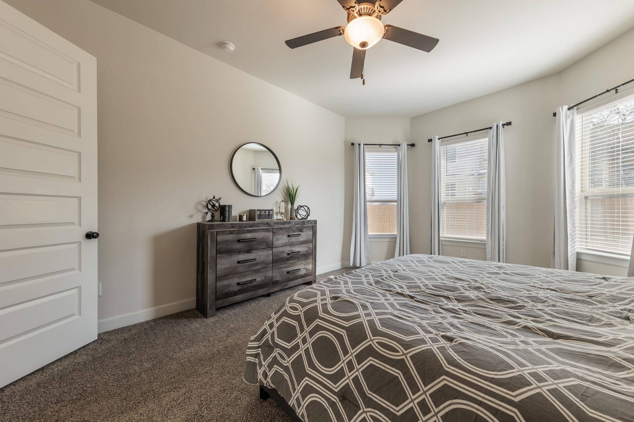 2812 Sebring CIR