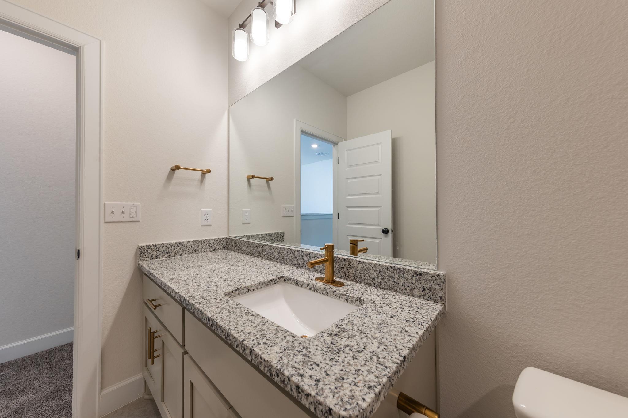 2812 Sebring CIR