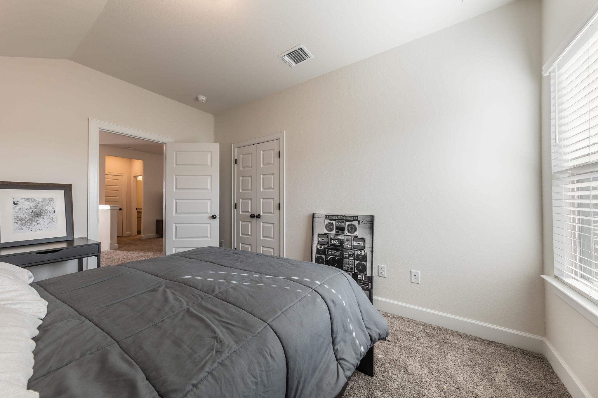 2812 Sebring CIR