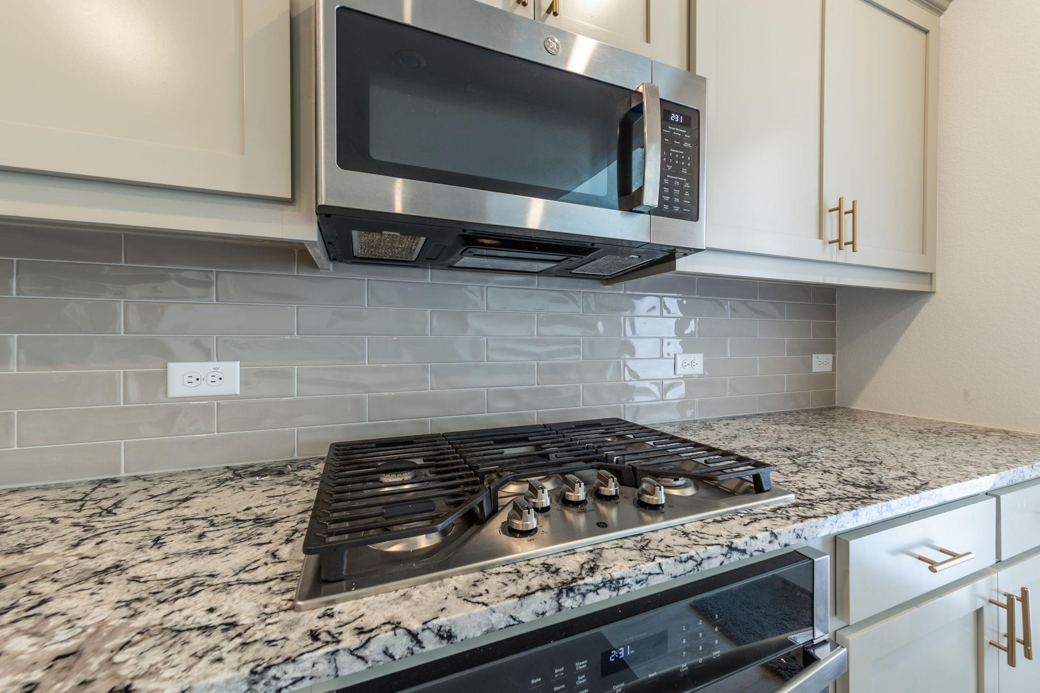 2812 Sebring CIR