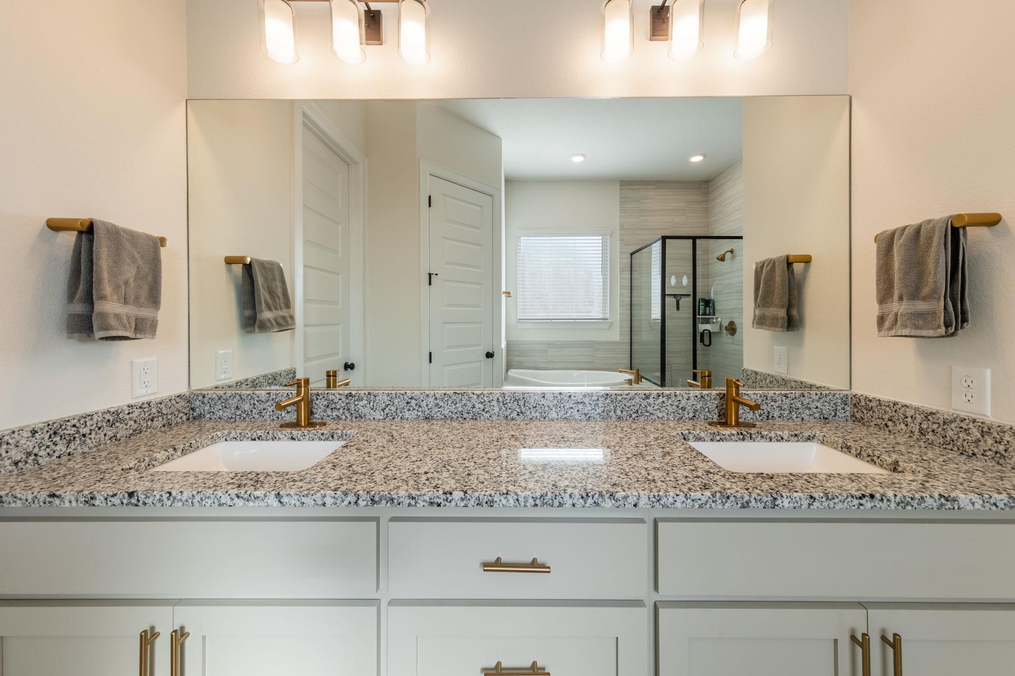 2812 Sebring CIR