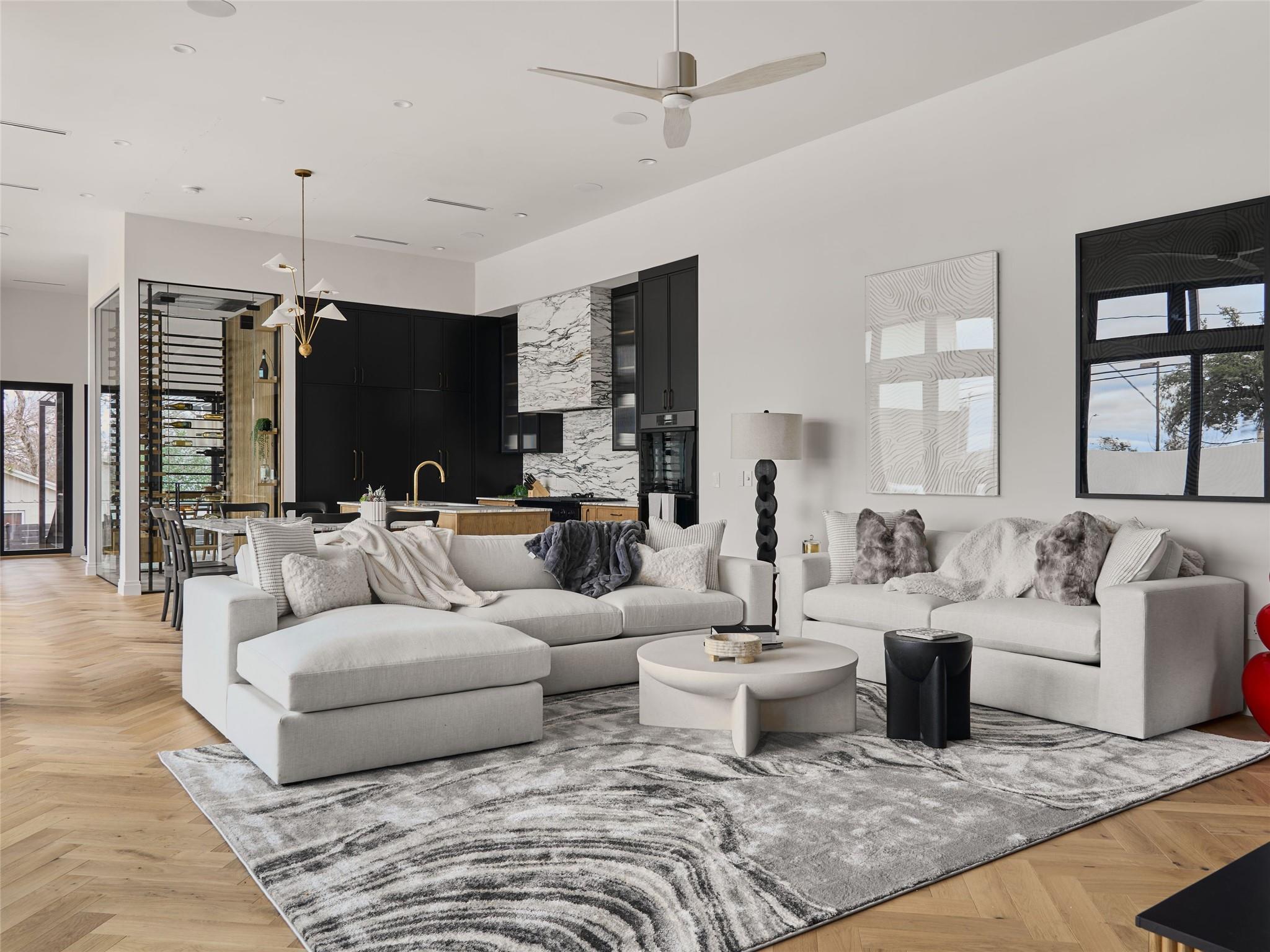 1604 Taylor Gaines ST