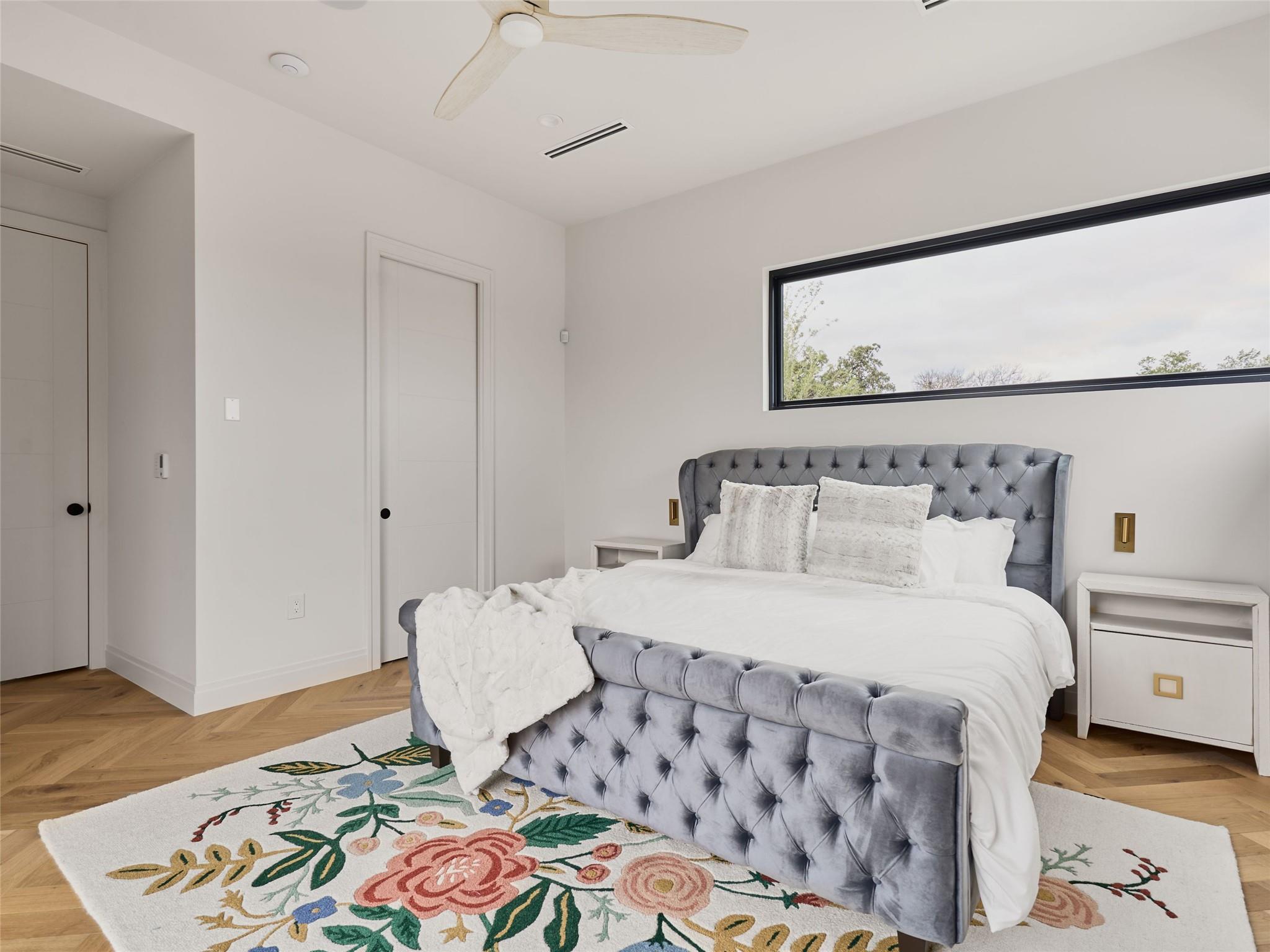 1604 Taylor Gaines ST