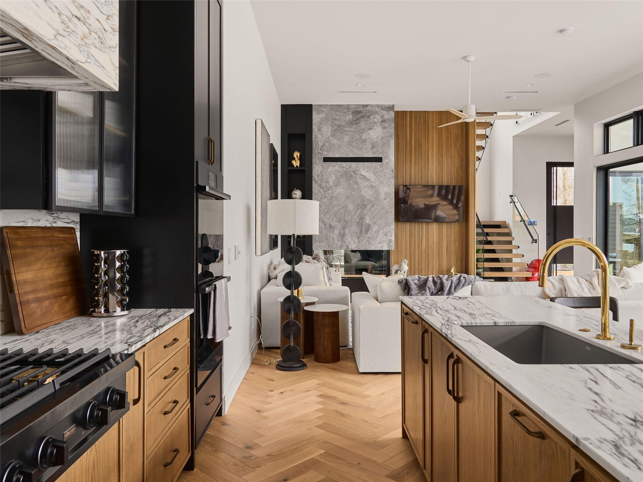 1604 Taylor Gaines ST