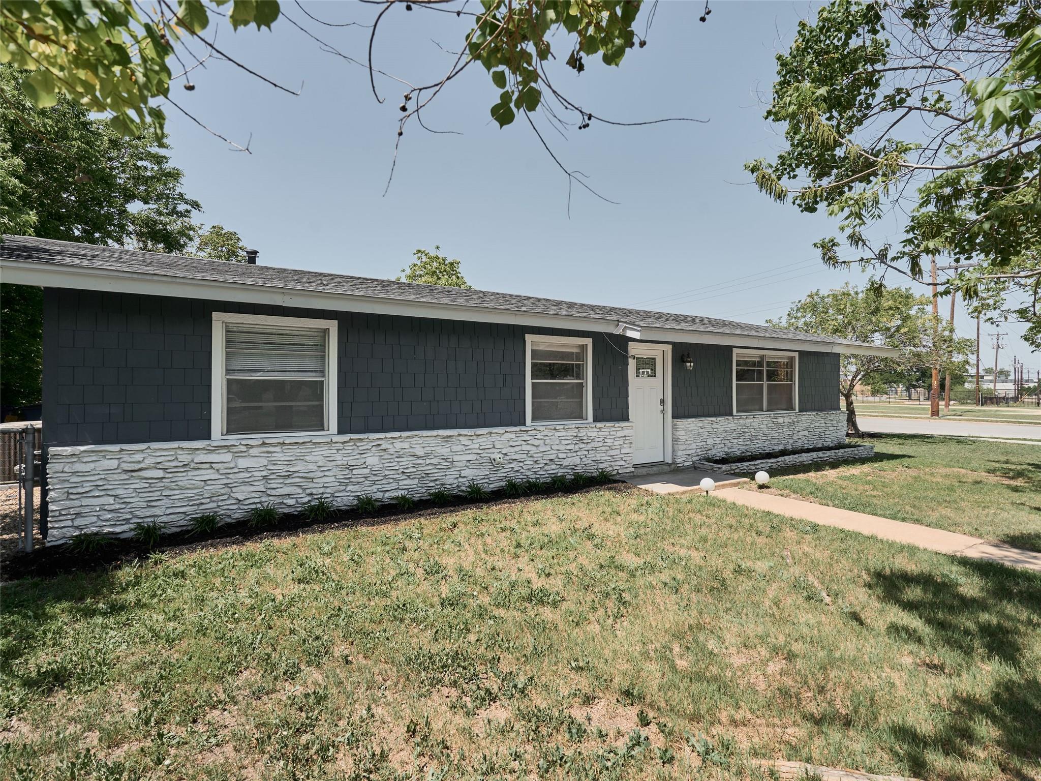 7706 Delafield LN