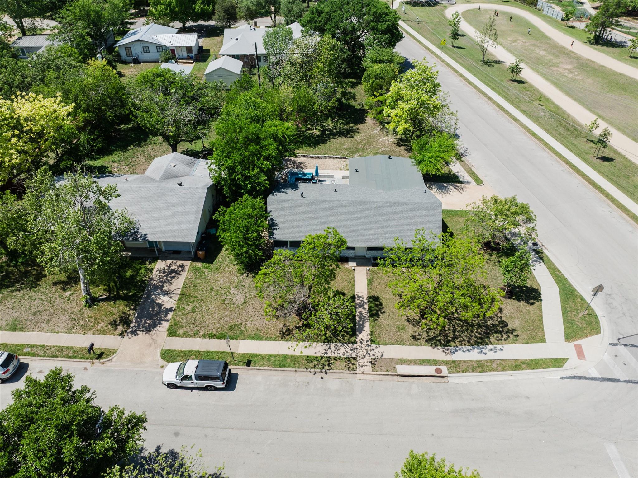 7706 Delafield LN