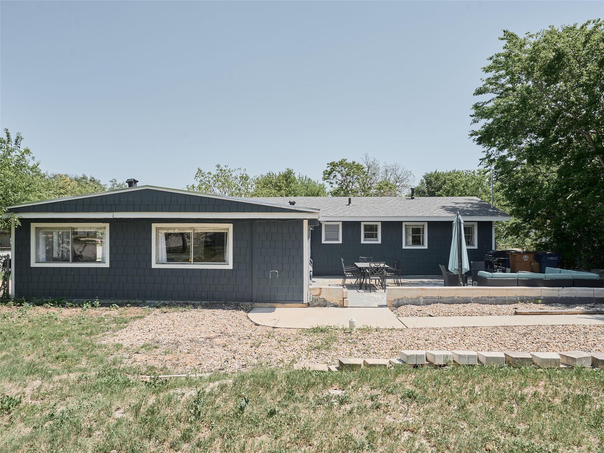 7706 Delafield LN