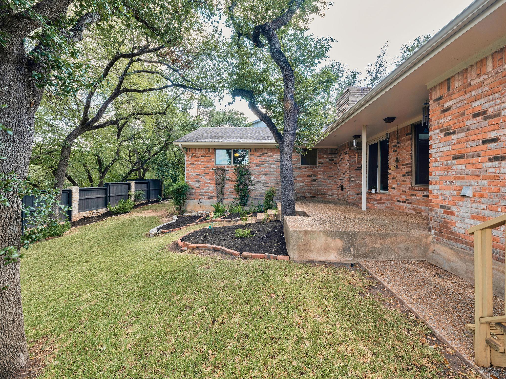 7601 Parkview CIR