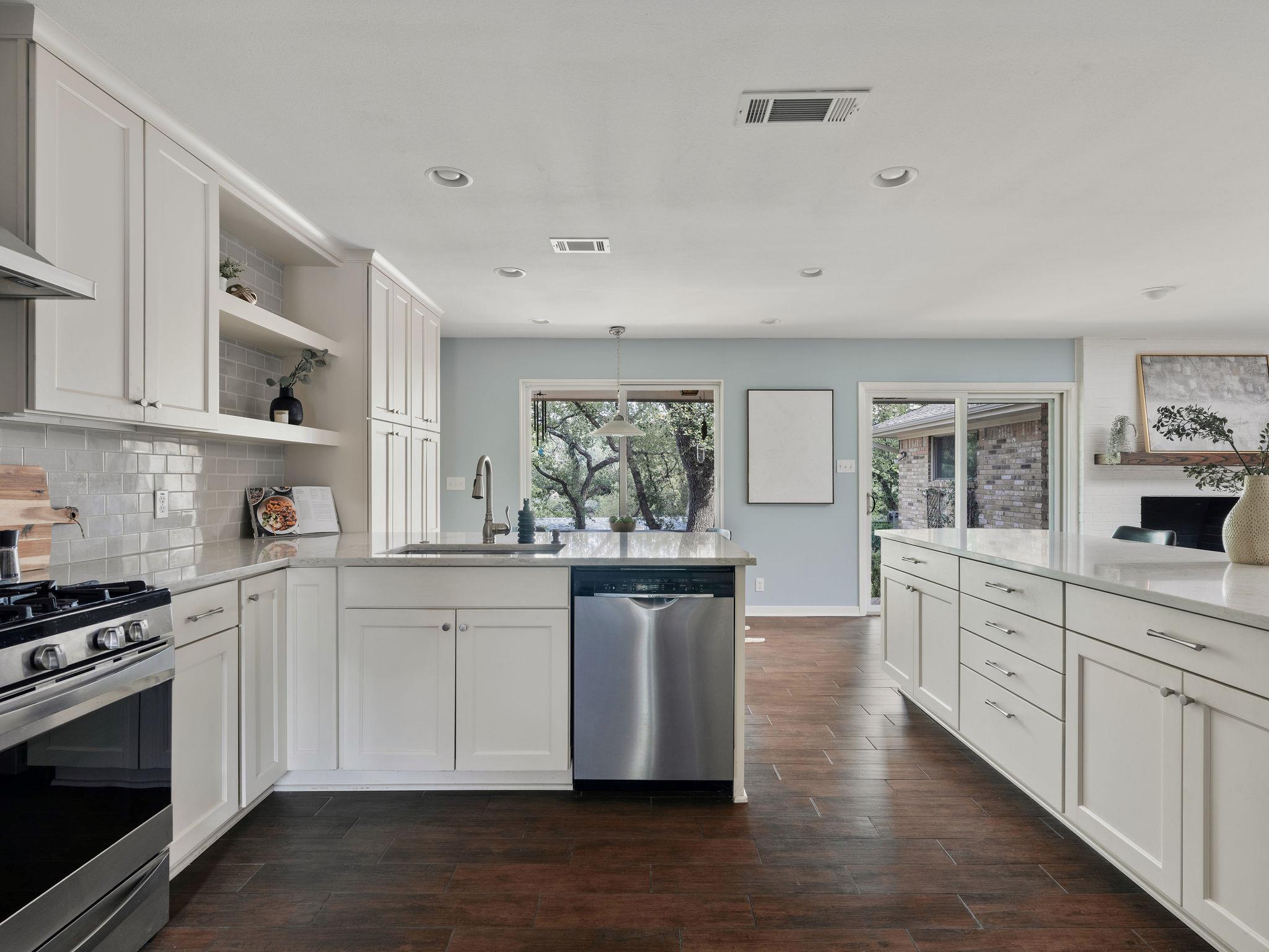 7601 Parkview CIR