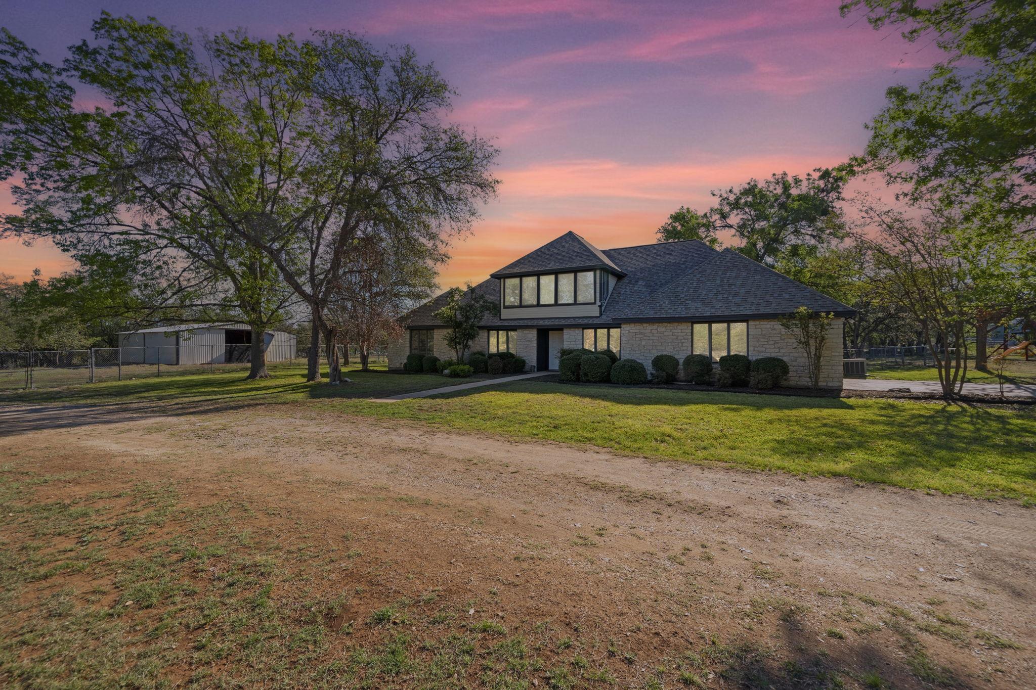 28 Country Oaks DR
