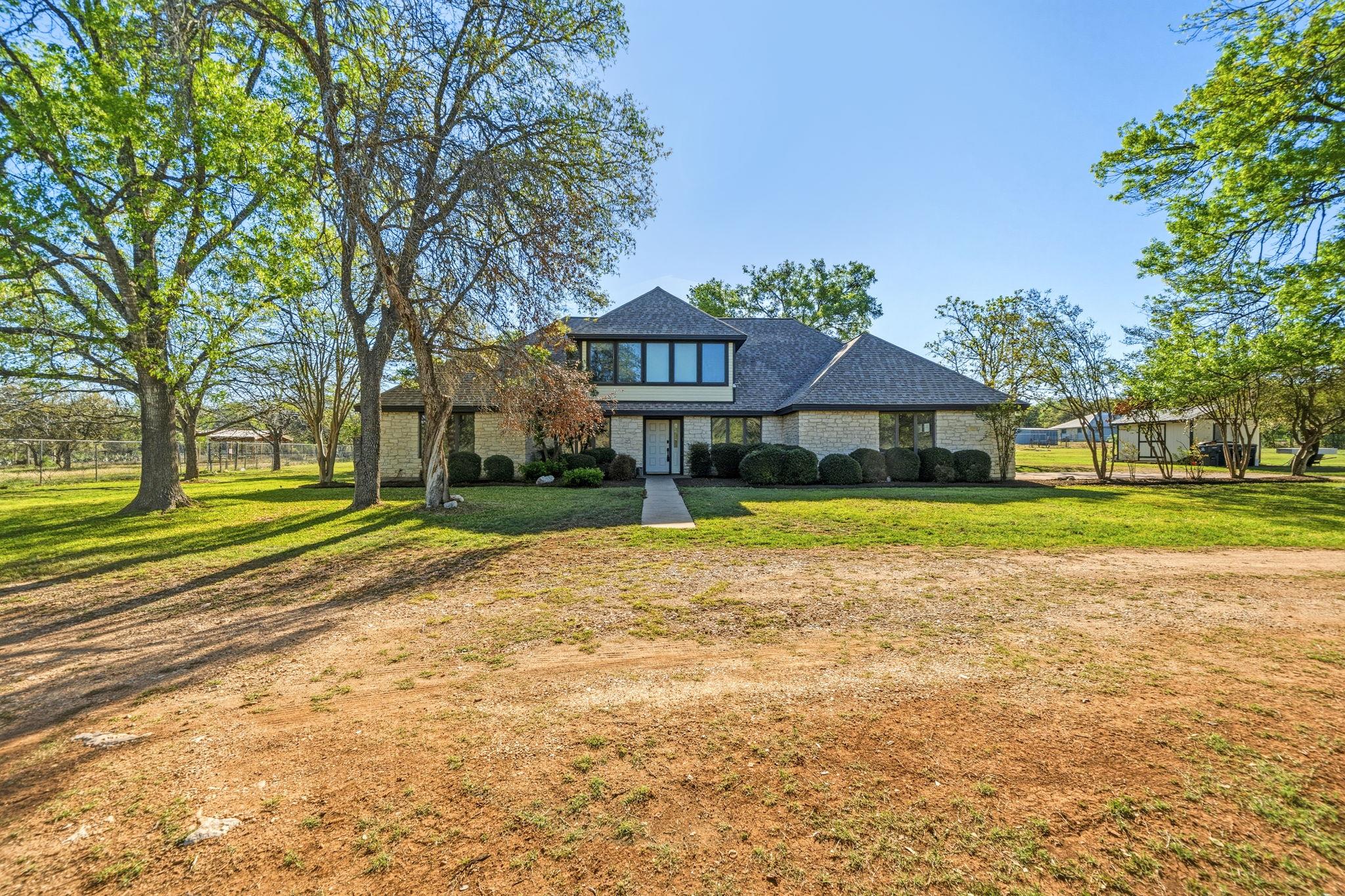 28 Country Oaks DR